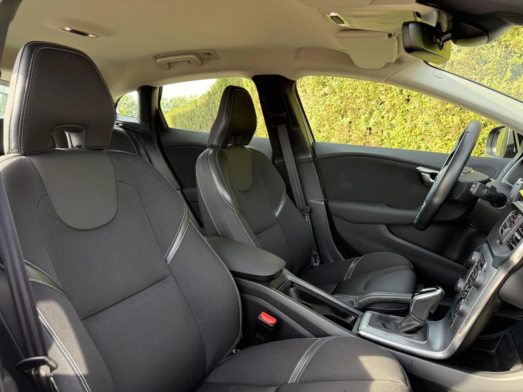 Volvo-V40-image-9