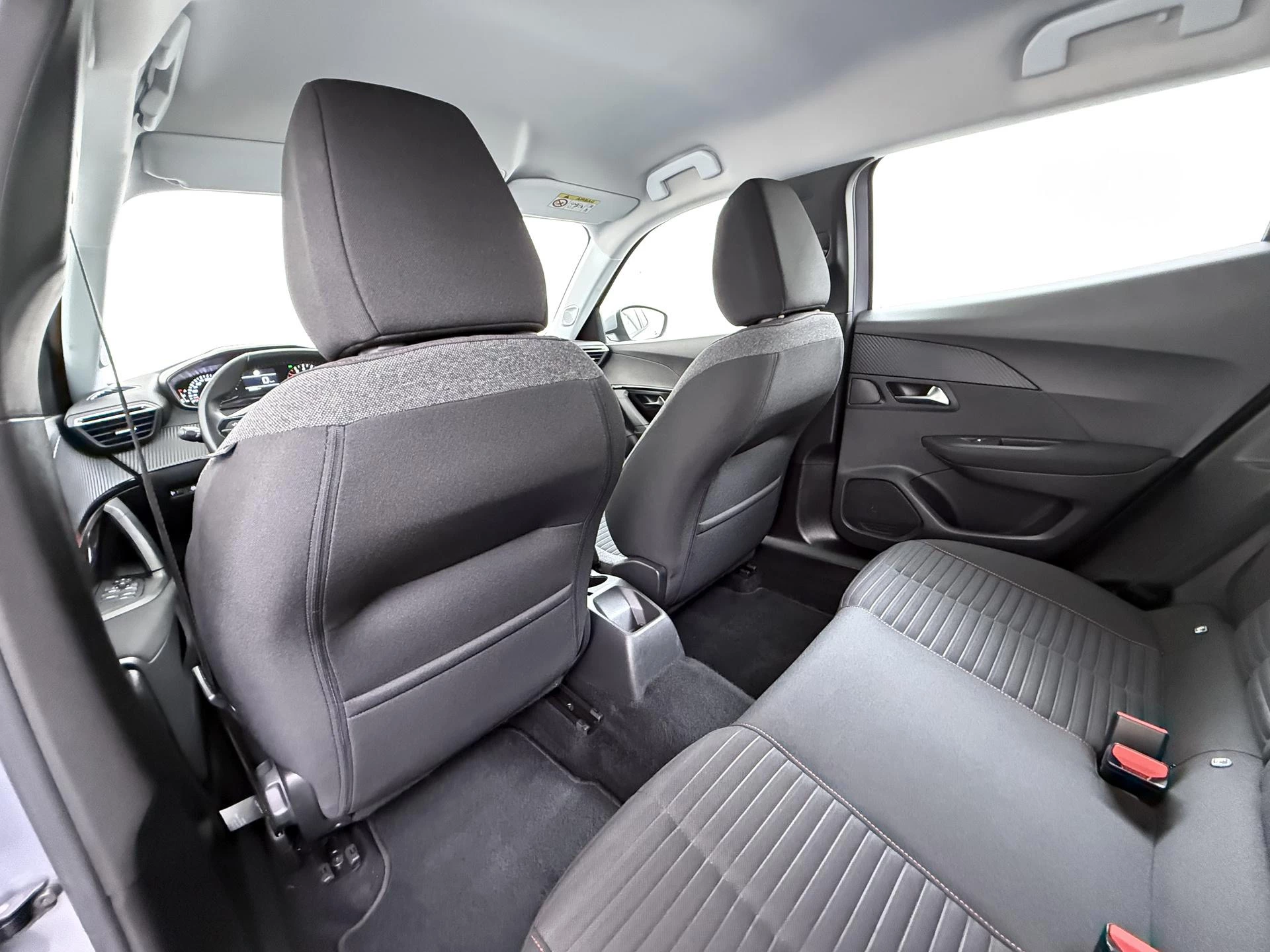 Peugeot-2008-image-27