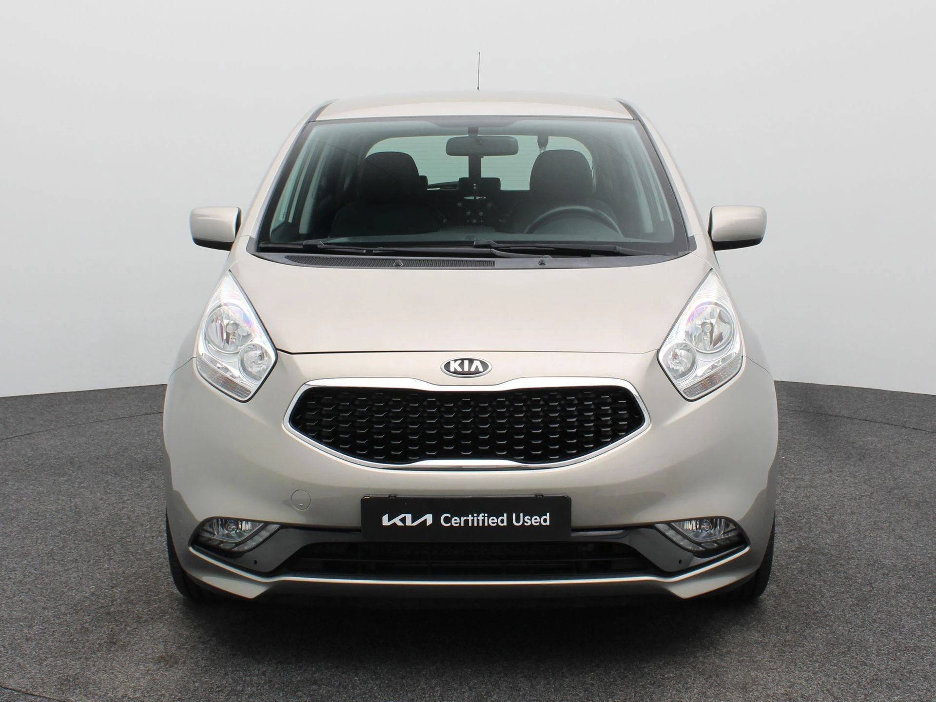 Kia-Venga-image-35