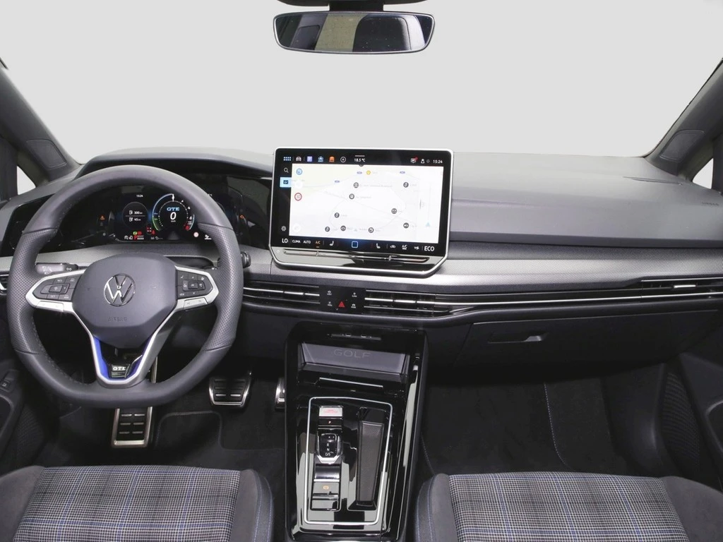 Volkswagen-Golf-image-11