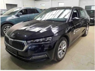 Škoda Octavia Combi 2.0 TDI DSG 4x4 Style Navi, AHK