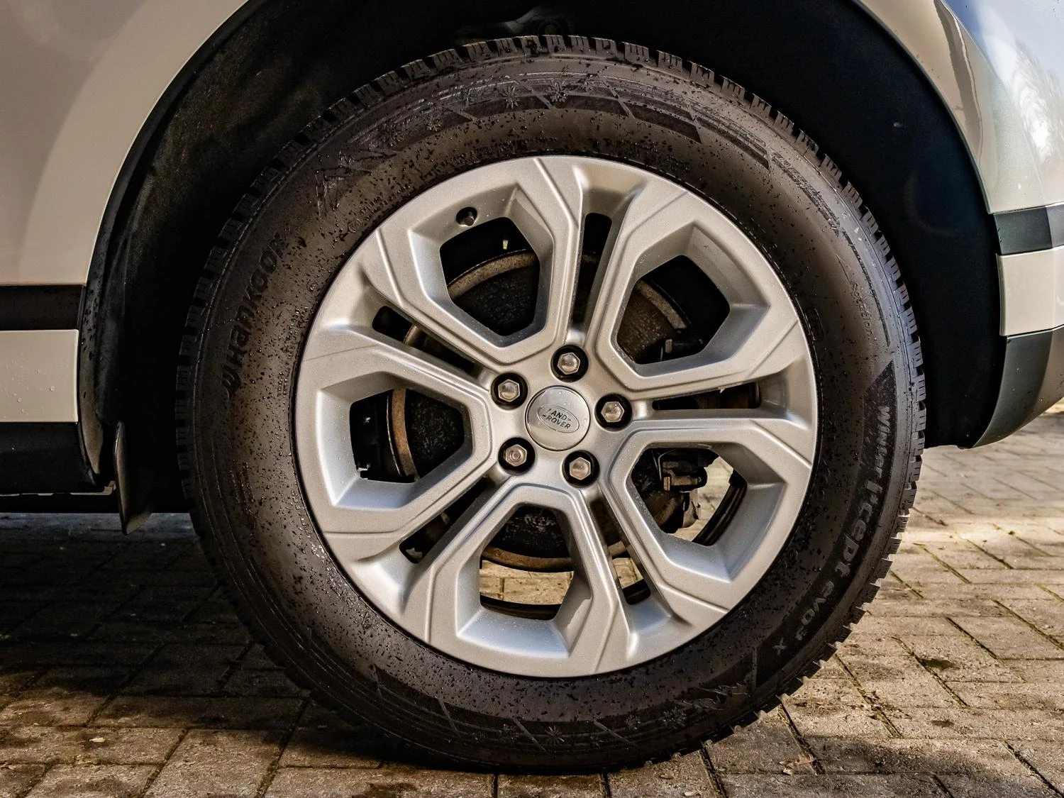 Land Rover-Range Rover Evoque-image-9