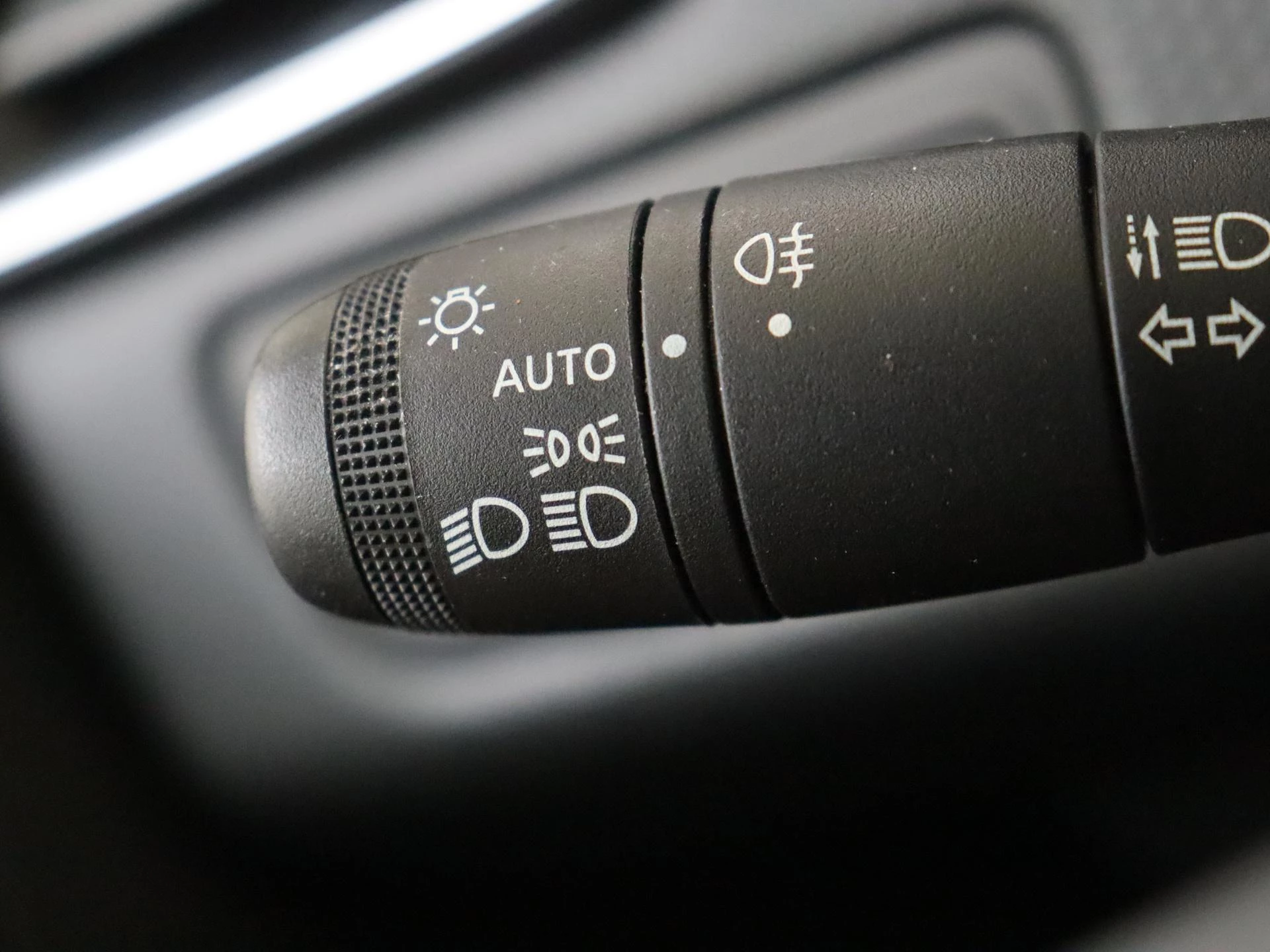 Renault-Clio-image-20