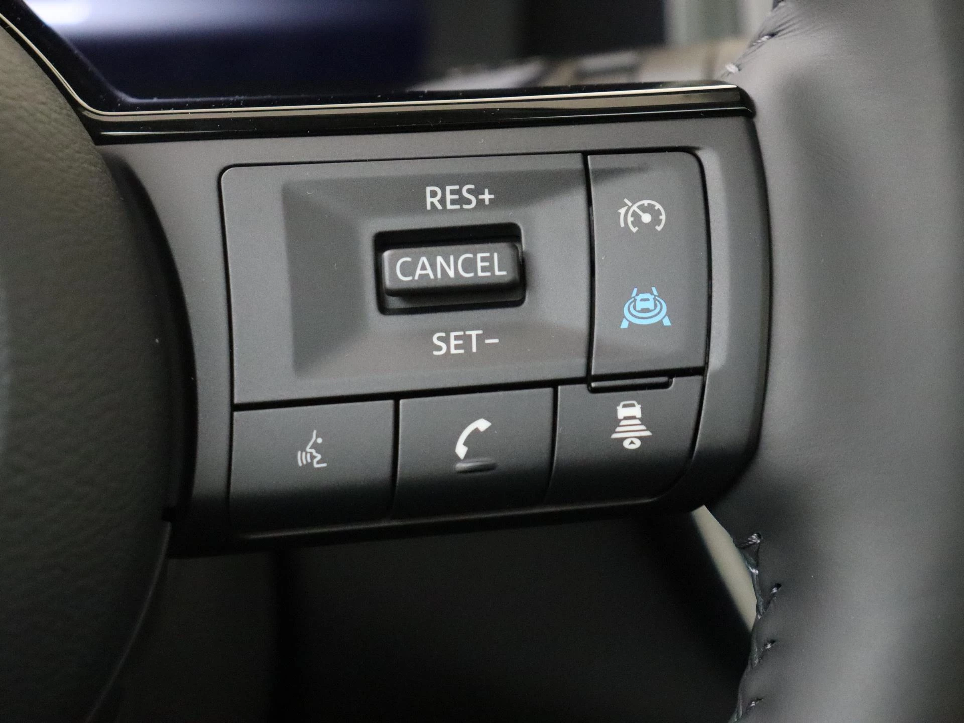 Nissan-QASHQAI-image-16