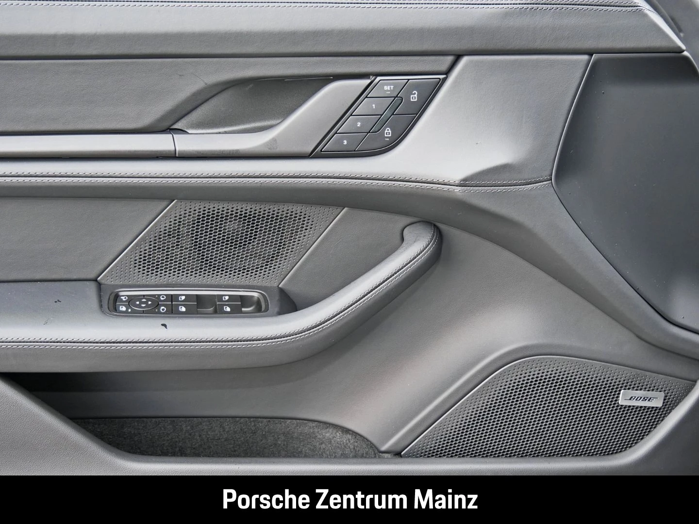 Porsche-Taycan-image-27
