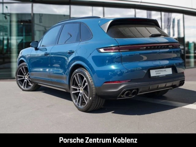 Porsche-Cayenne-image-2