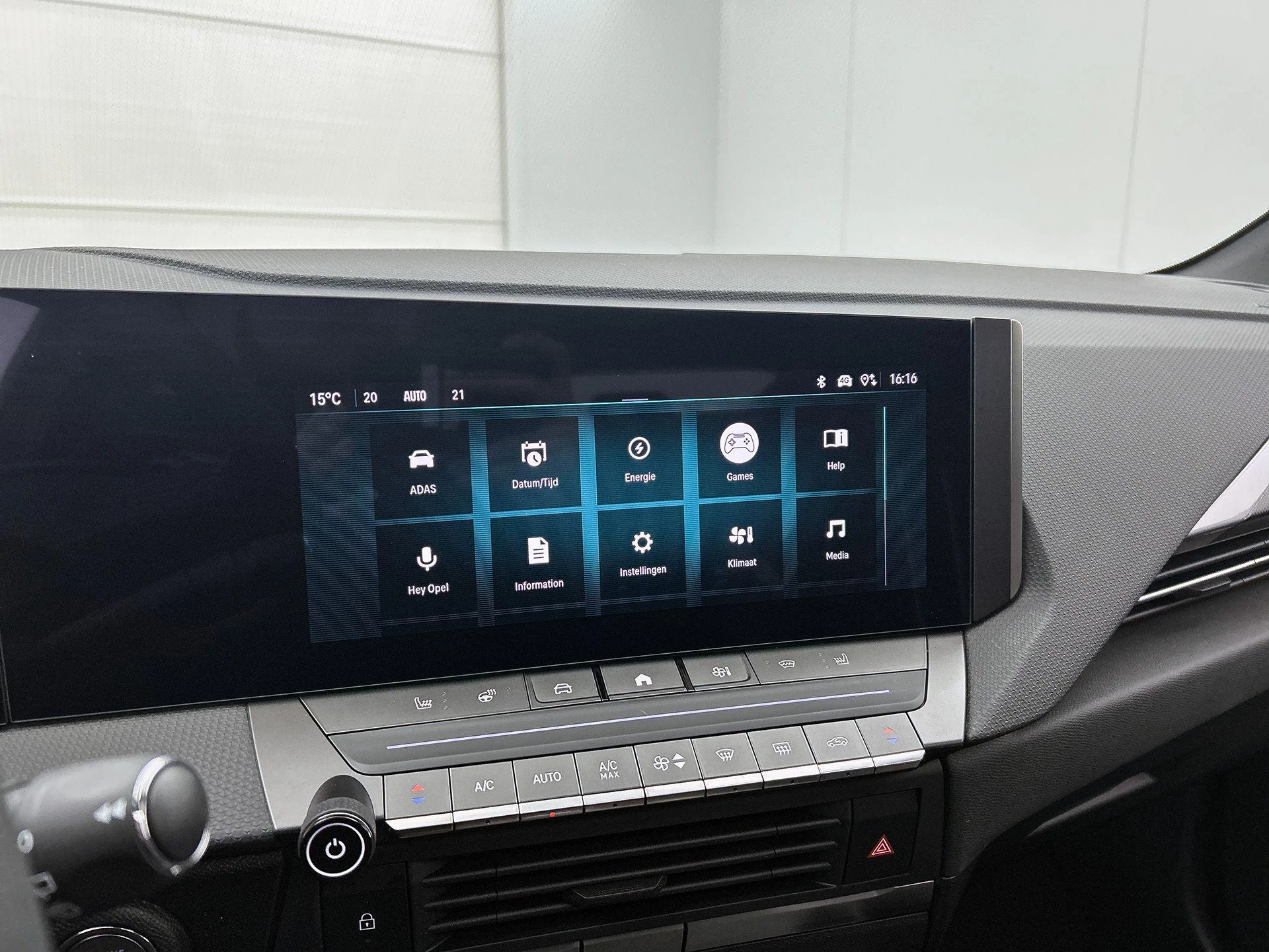 Opel-Astra-image-6