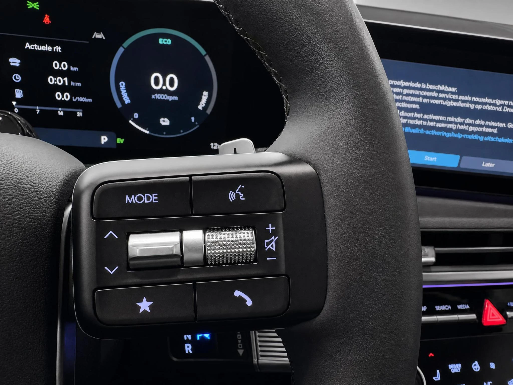 Hyundai-Santa Fe-image-11