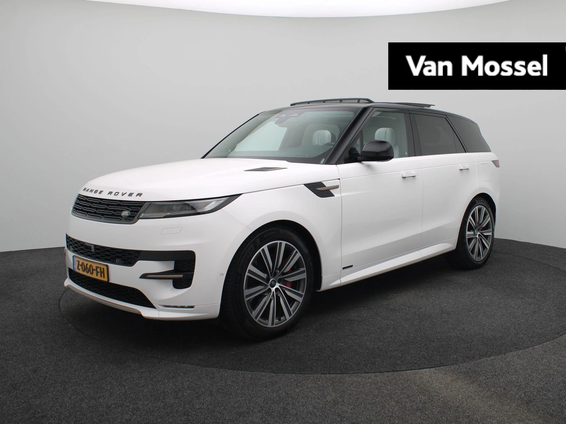 Land Rover-Range Rover Sport-image-0