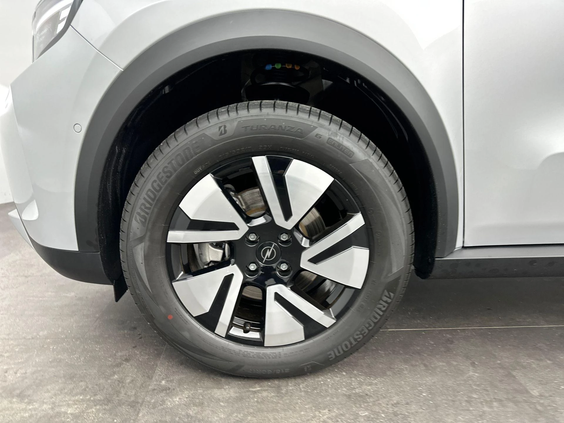 Opel-Frontera-image-27