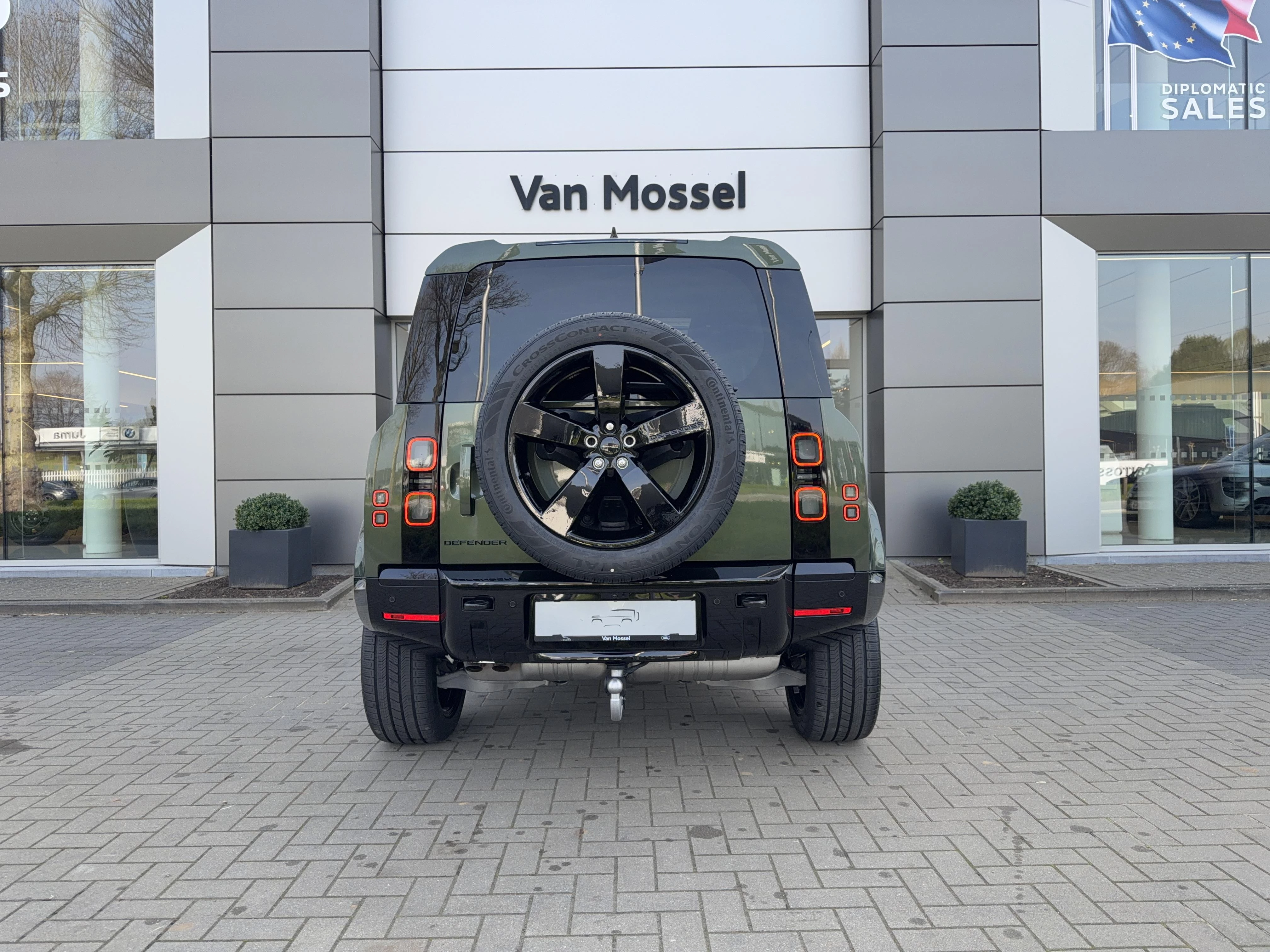 Land Rover Defender 110 D250 X-Dynamic SE AWD Auto. 26MY