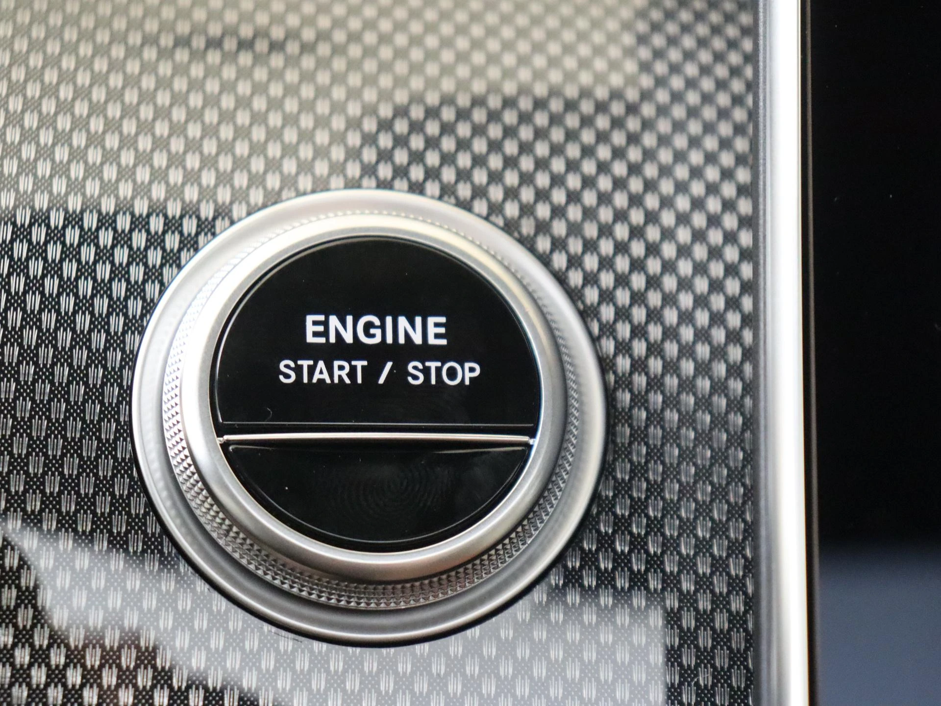 Mercedes-Benz-GLC-image-20