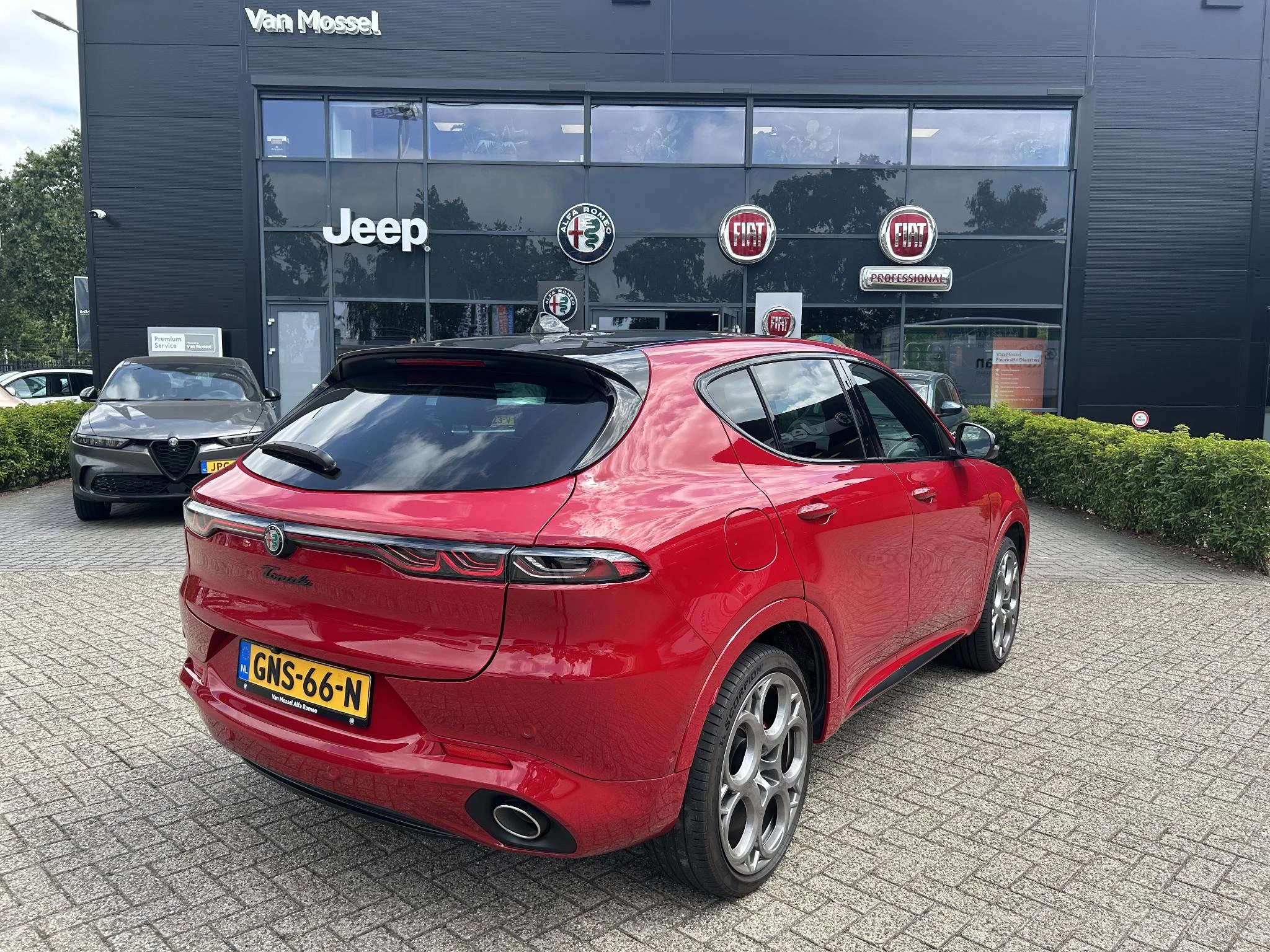 Alfa Romeo Tonale 1.3T PHEV 280pk Tributo Italiano