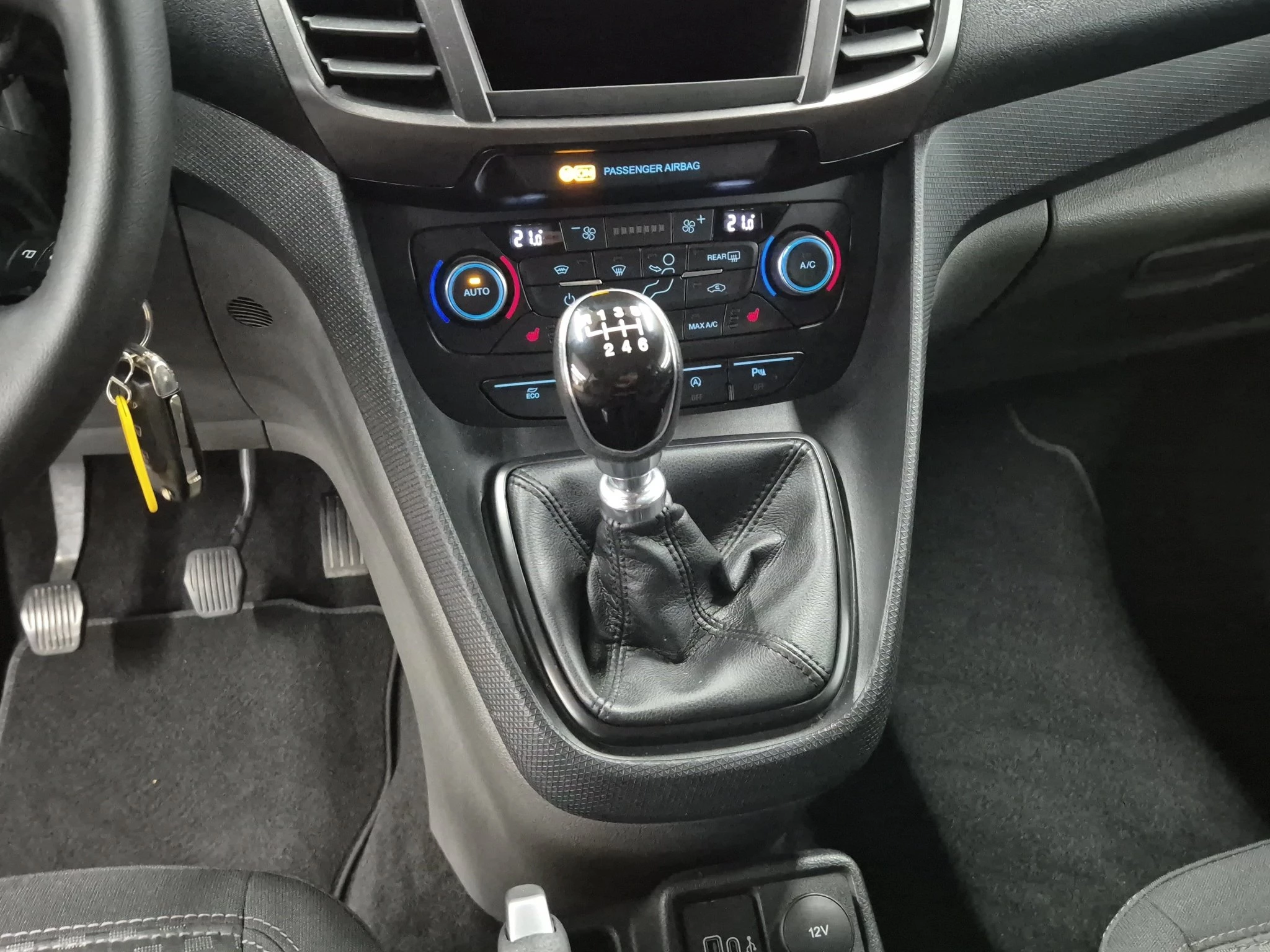 Ford Transit Connect Kombi PKW Trend 230 L2