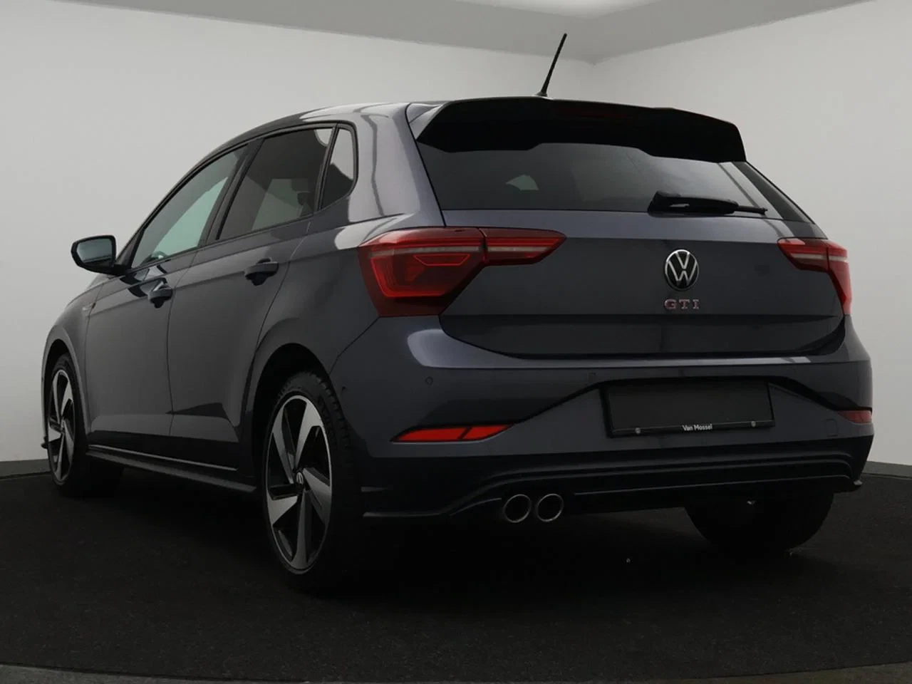 Volkswagen-Polo-image-15