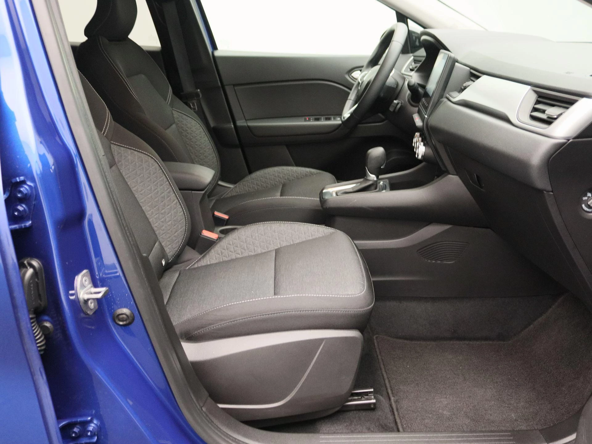 Renault-Captur-image-25
