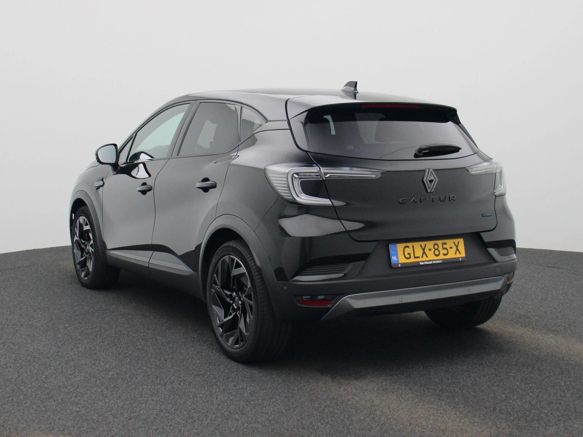 Renault-Captur-image-1