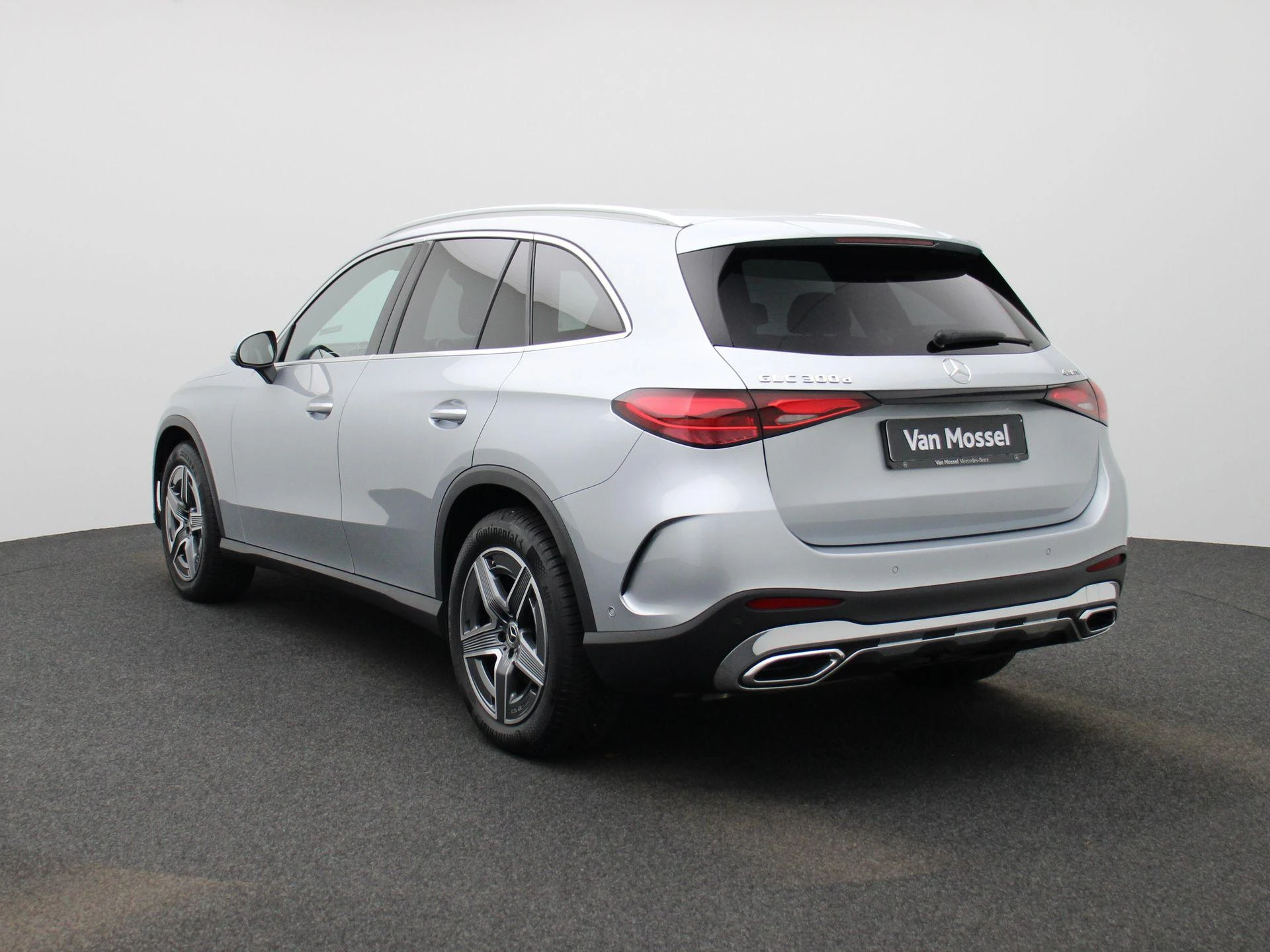Mercedes-Benz-GLC-image-1