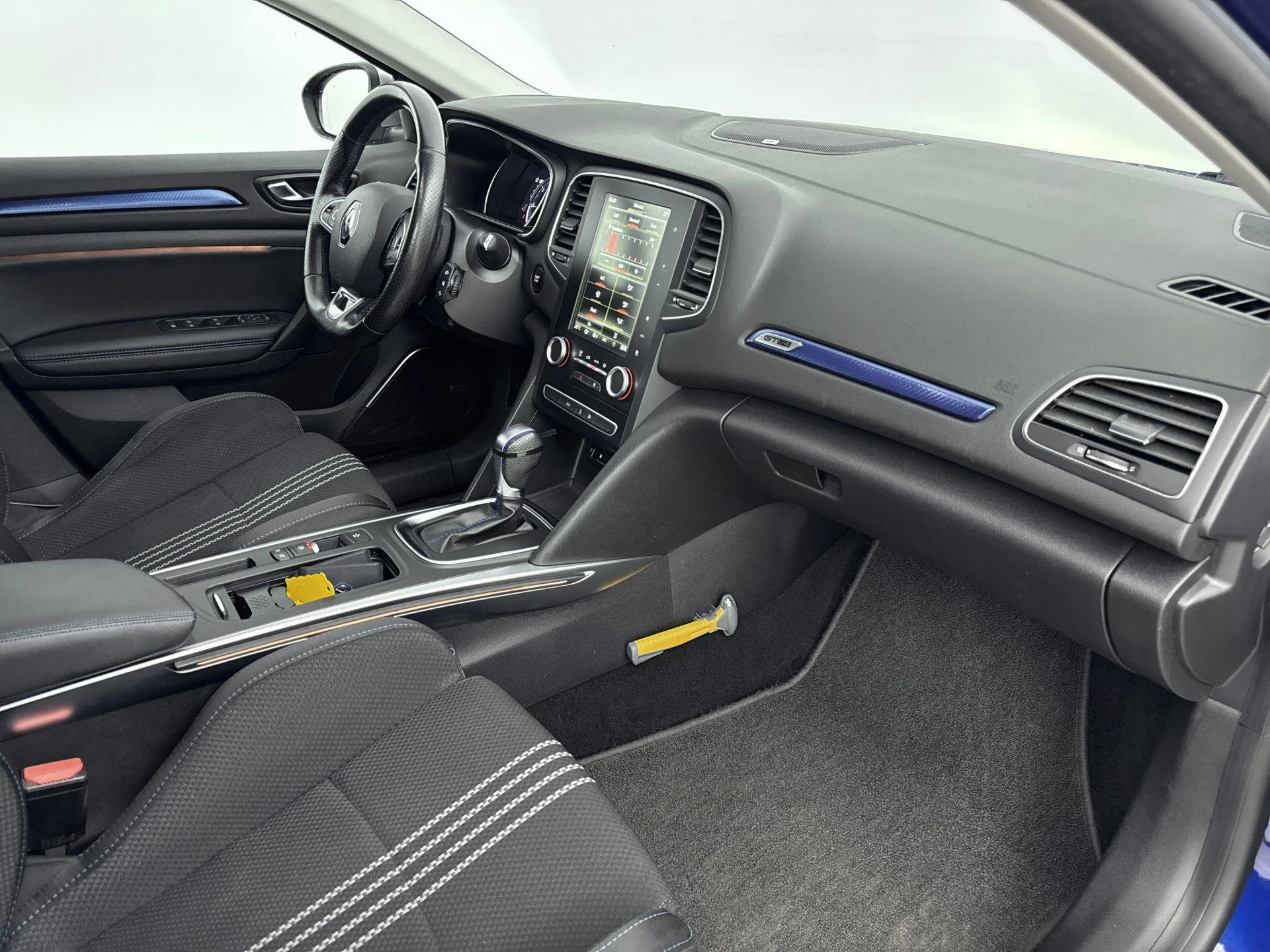 Renault-Mégane Estate-image-17