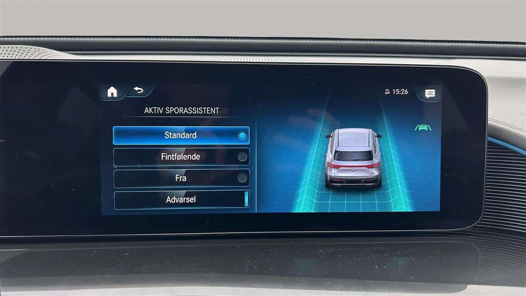 Mercedes-Benz-EQC-image-21