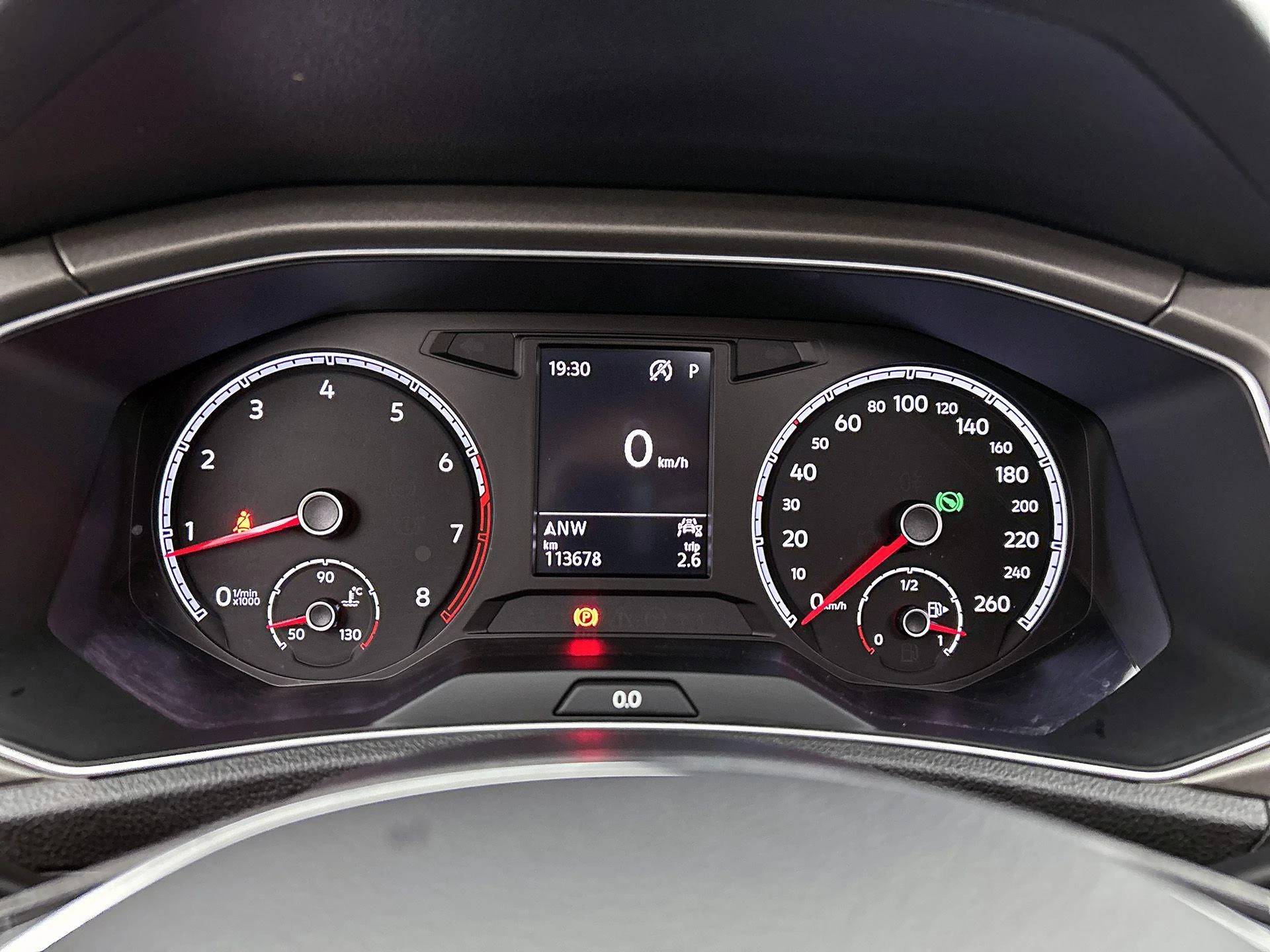 Volkswagen-T-Roc-image-11