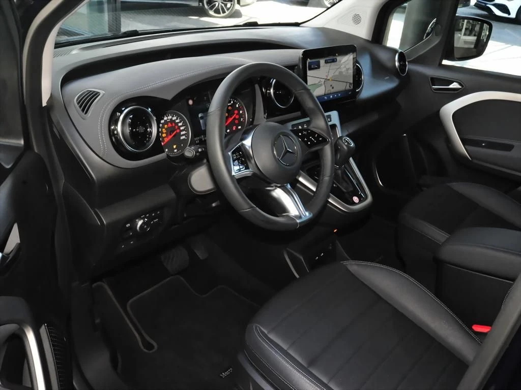 Mercedes-Benz-T-Klasse 180-image-5
