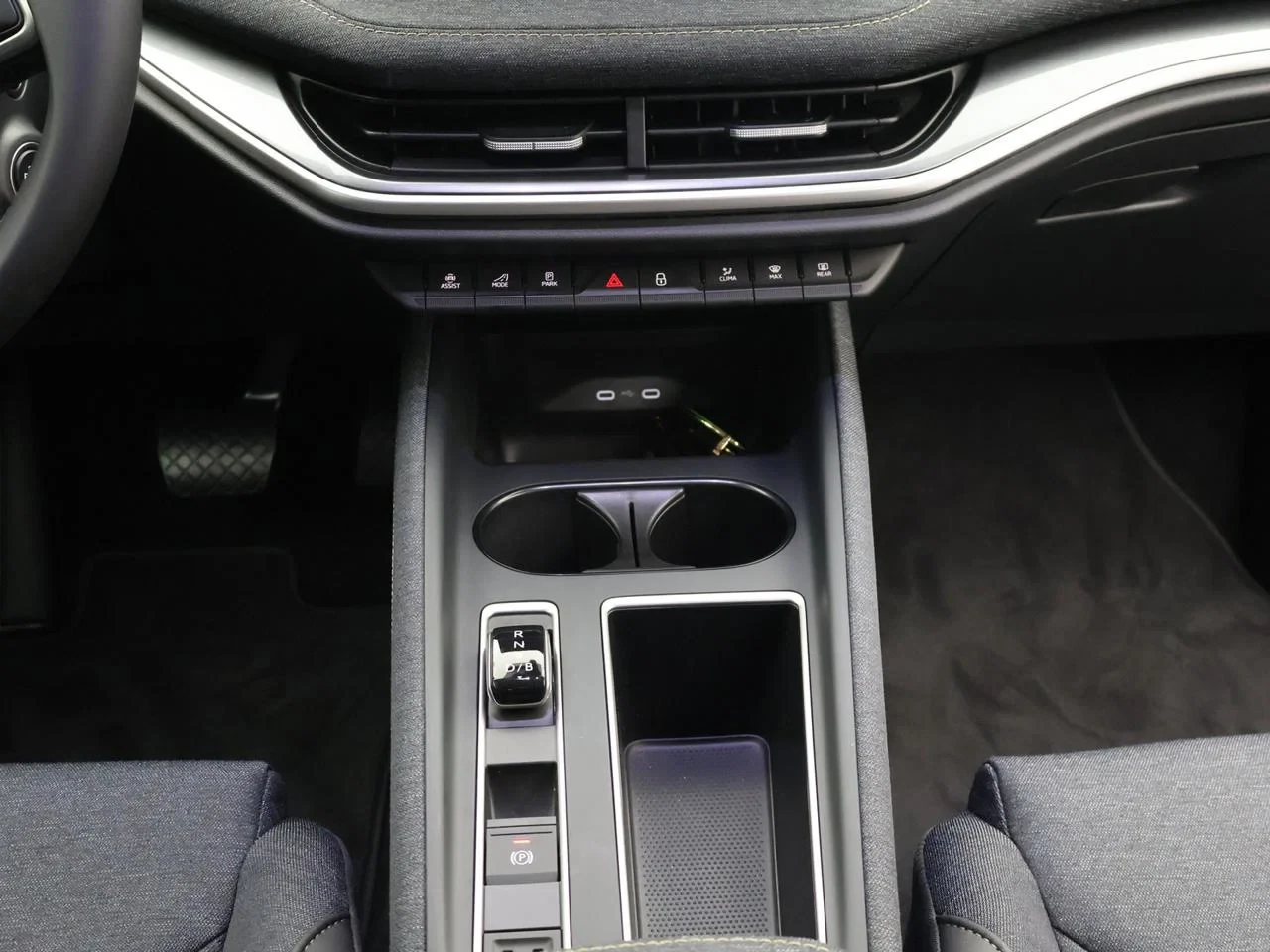 Škoda Elroq Elroq Corporate 85 82kWh 210kW (286pk) / DEMO
