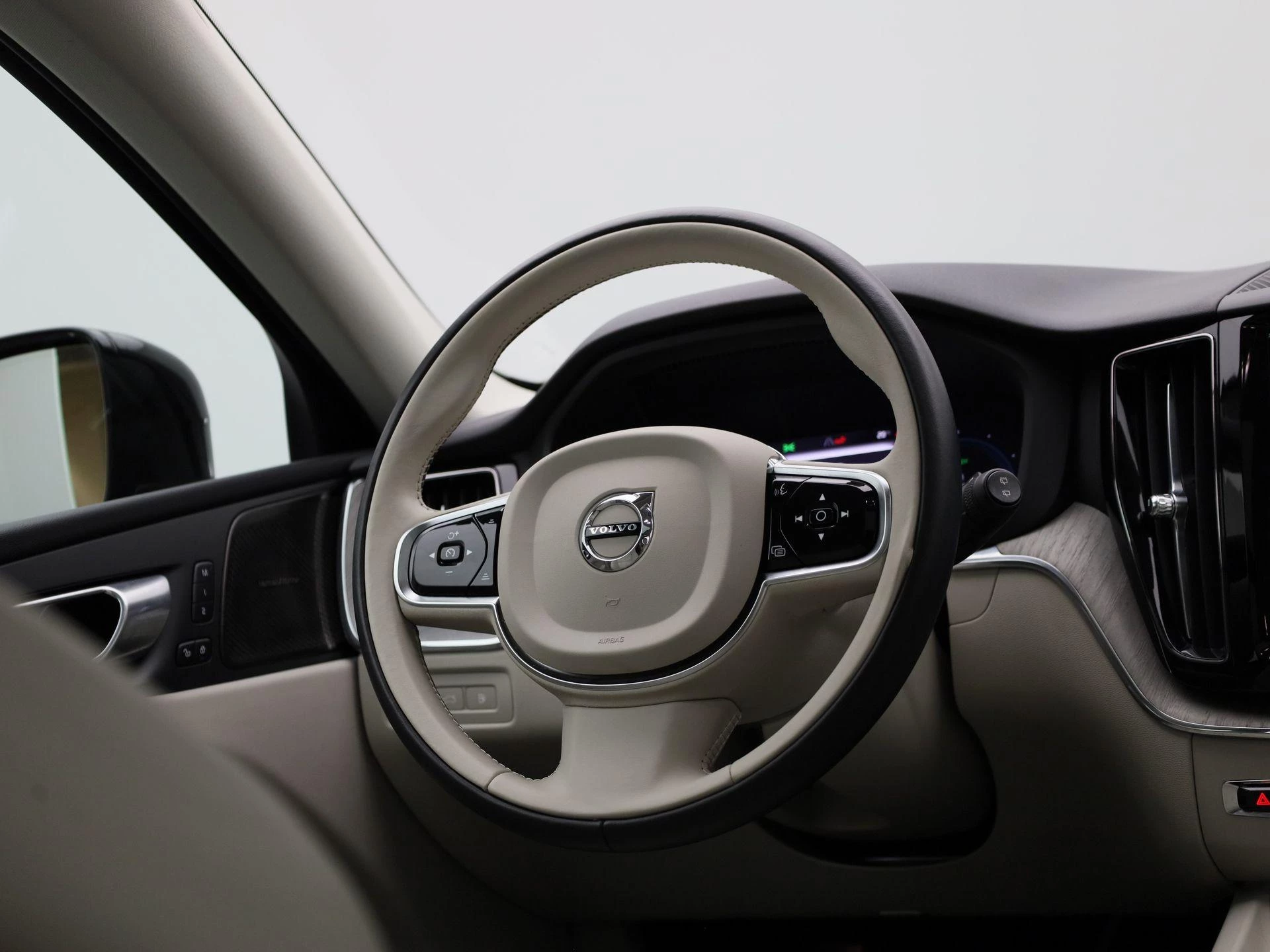 Volvo XC60 T6 PHEV 4x4 Plus Bright Aut.