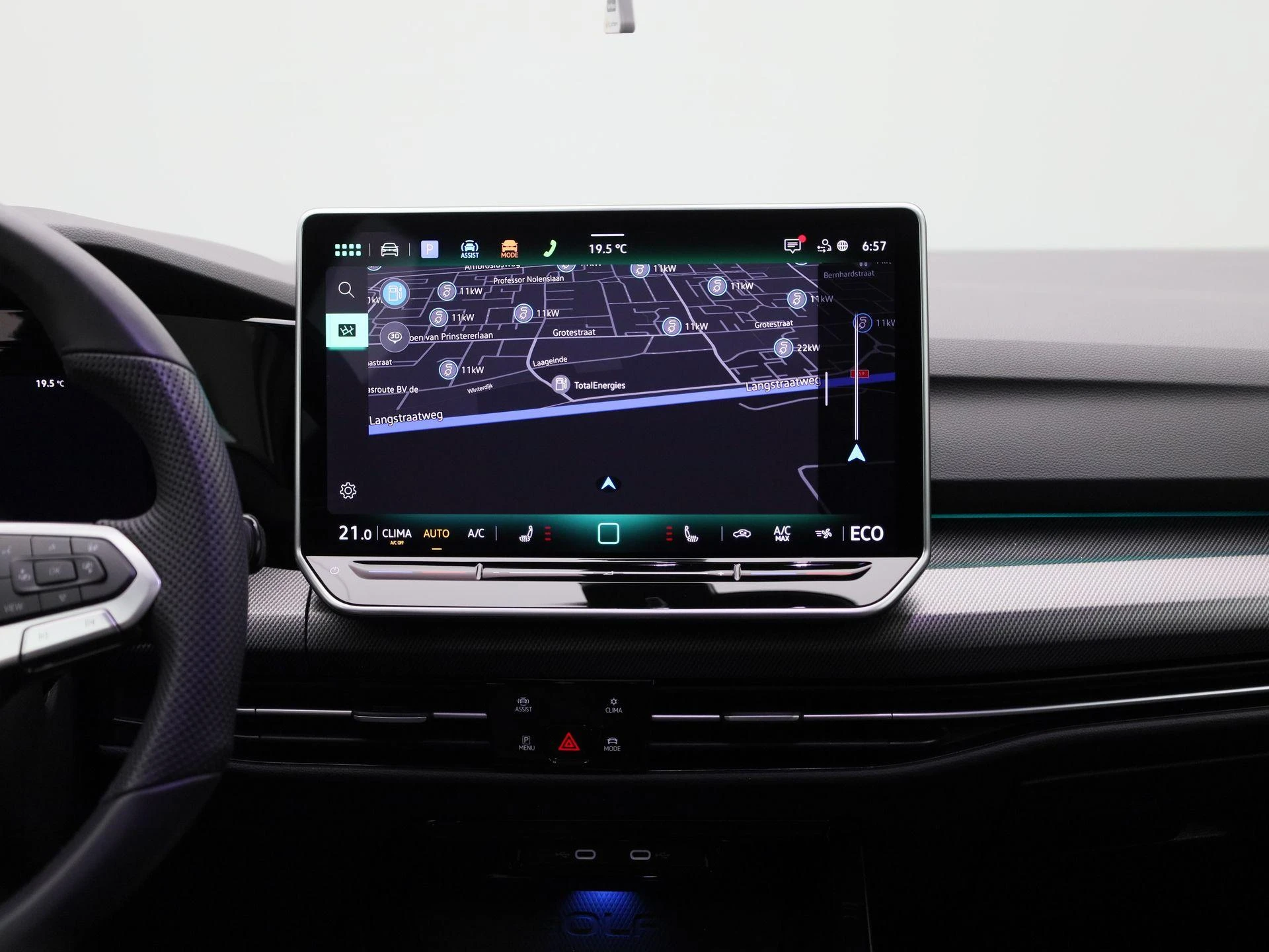 Volkswagen-Golf-image-8