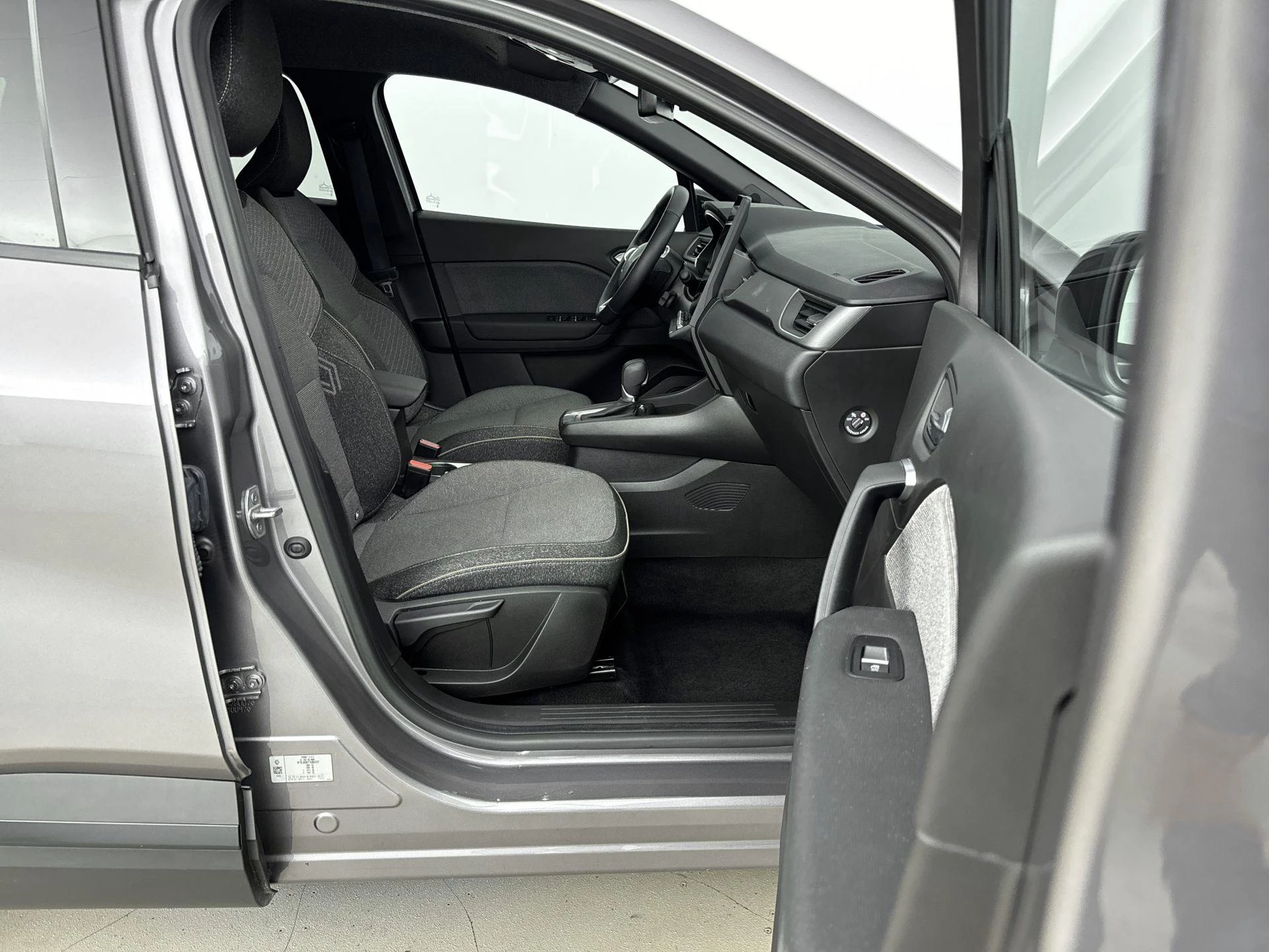 Renault-Captur-image-12