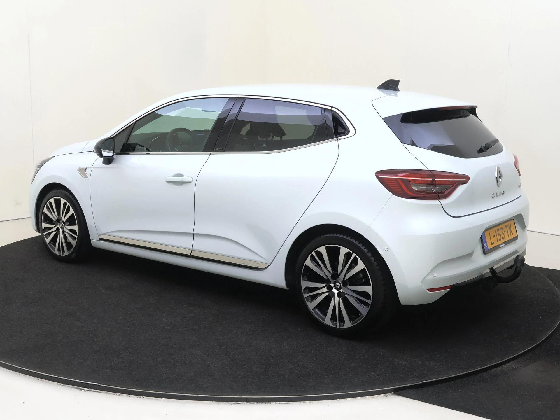 Renault Clio 1.6 E-Tech Hybrid 140 Initiale Paris