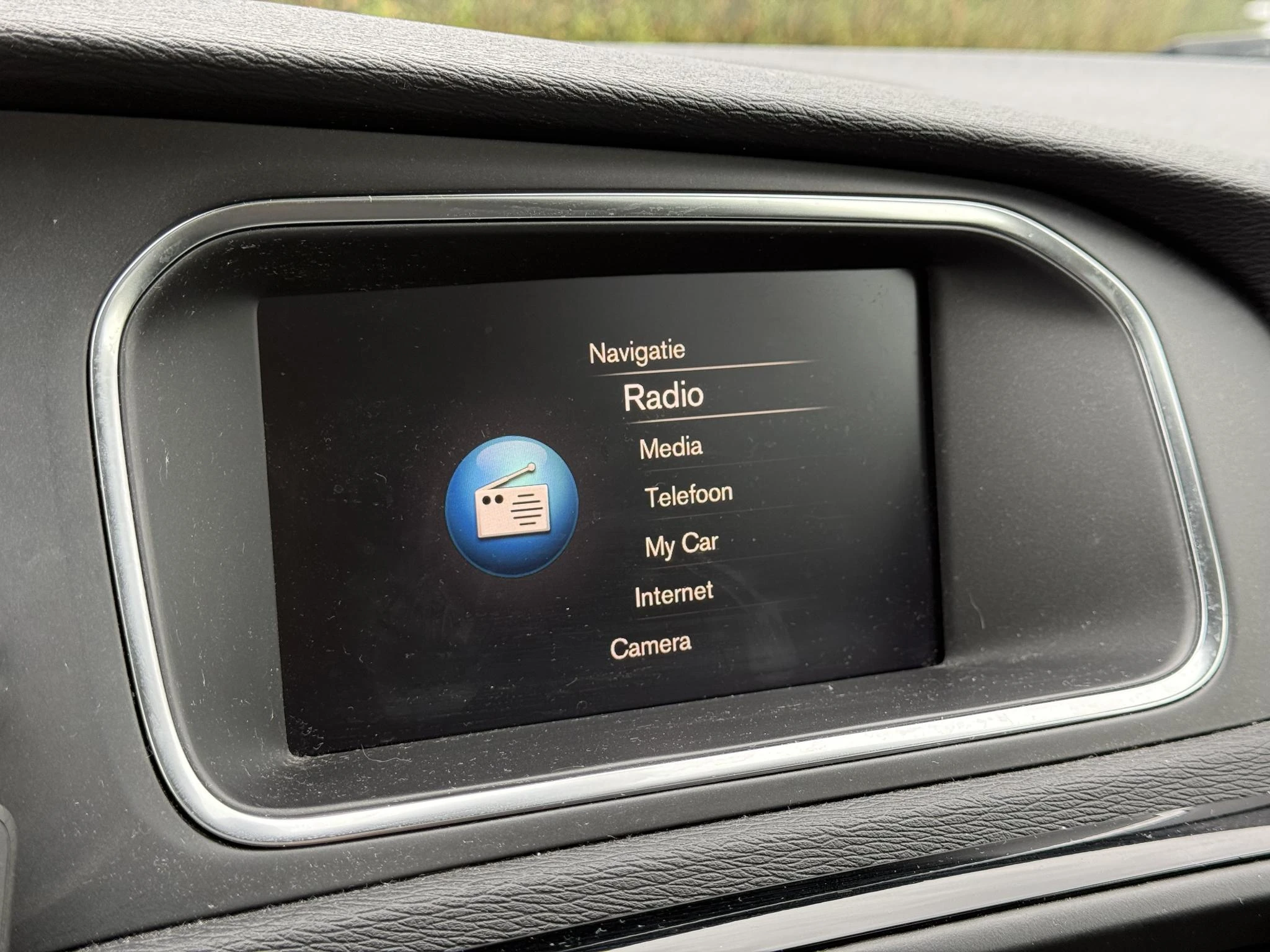 Volvo-V40-image-18
