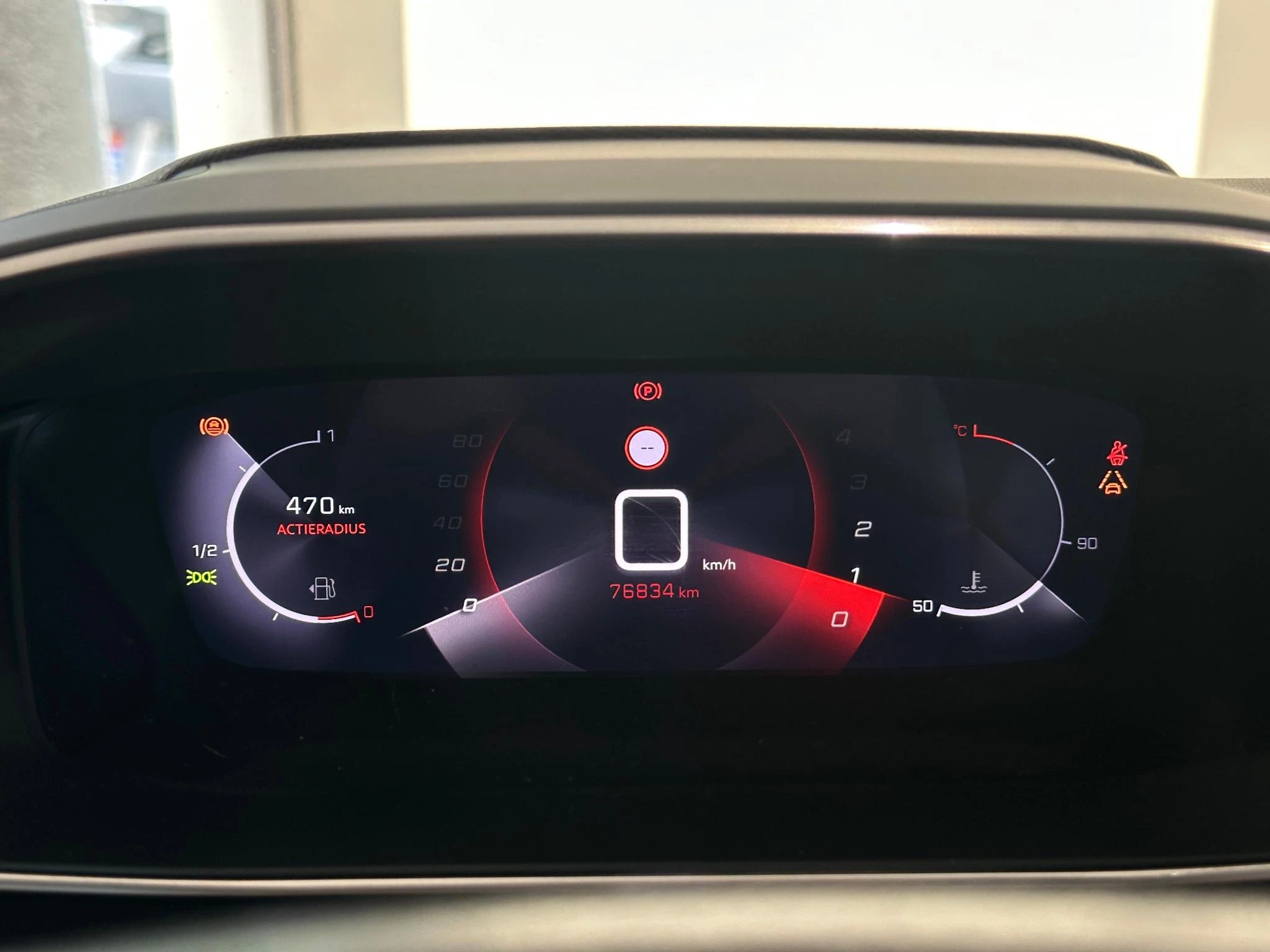 Peugeot-208-image-14