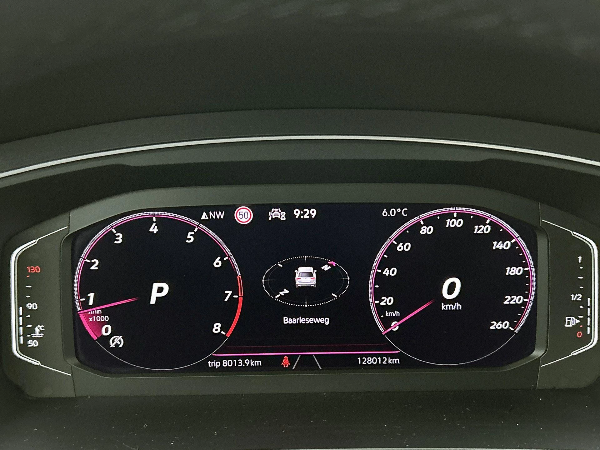 Volkswagen-Tiguan Allspace-image-17