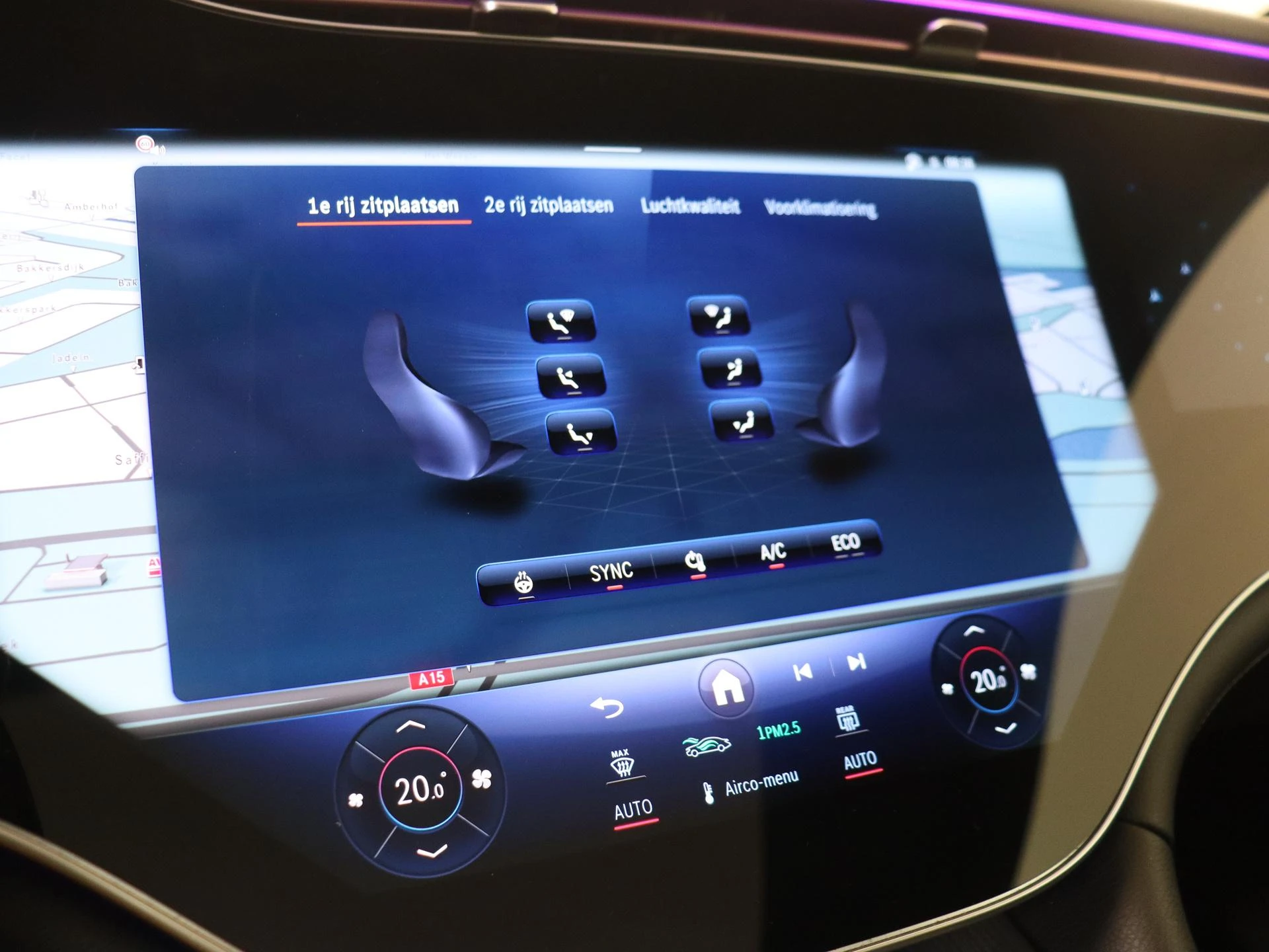Mercedes-Benz-EQS-image-18
