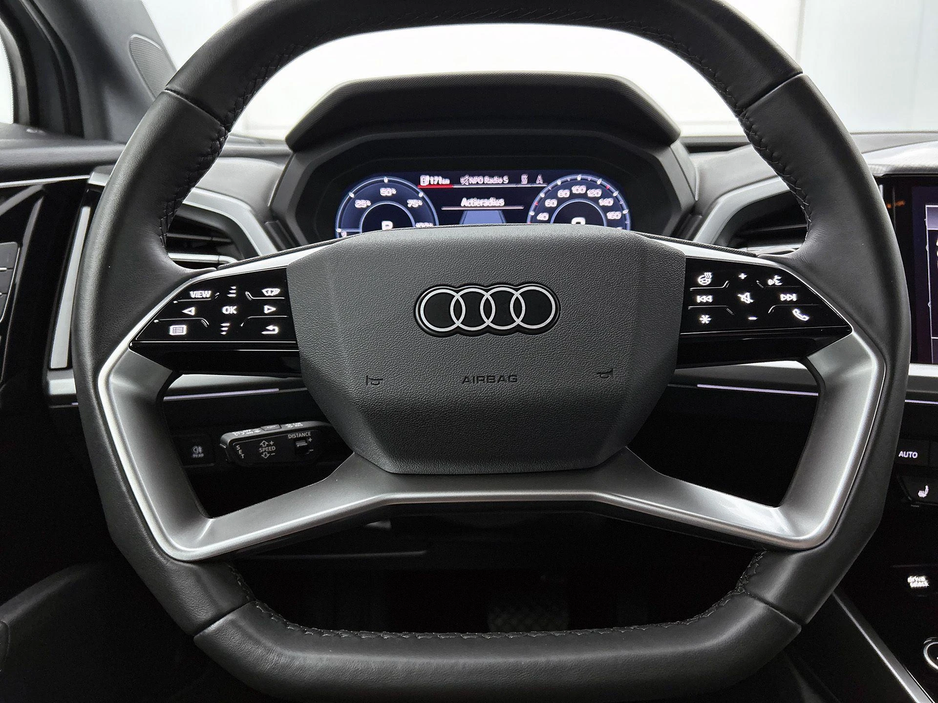 Audi-Q4 Sportback e-tron-image-31