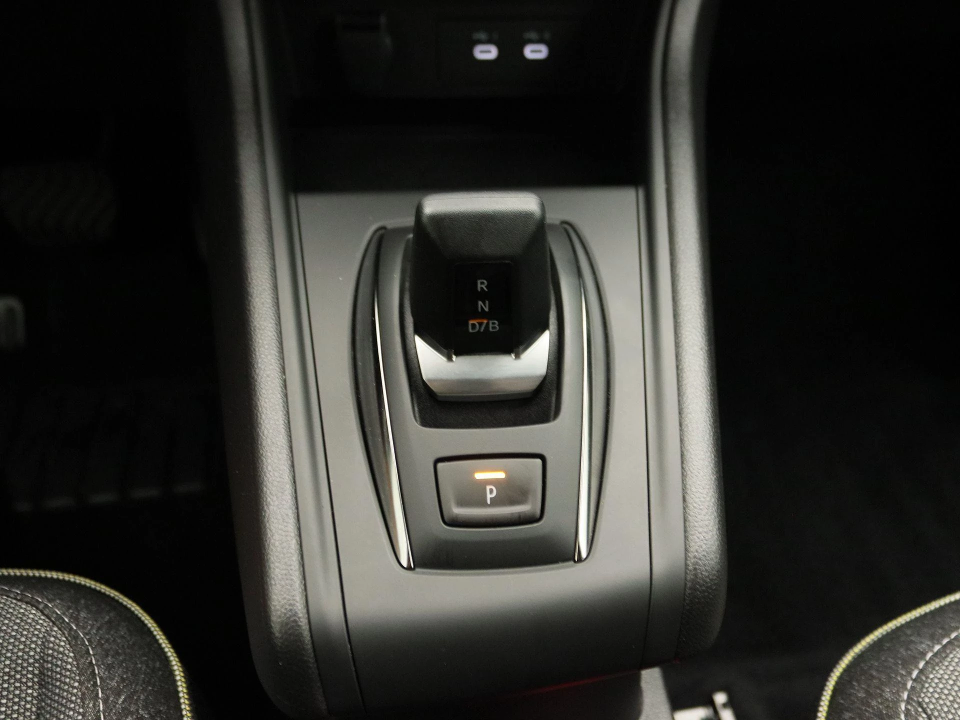 Renault Captur 1.8 E-Tech full hybrid 160 Techno