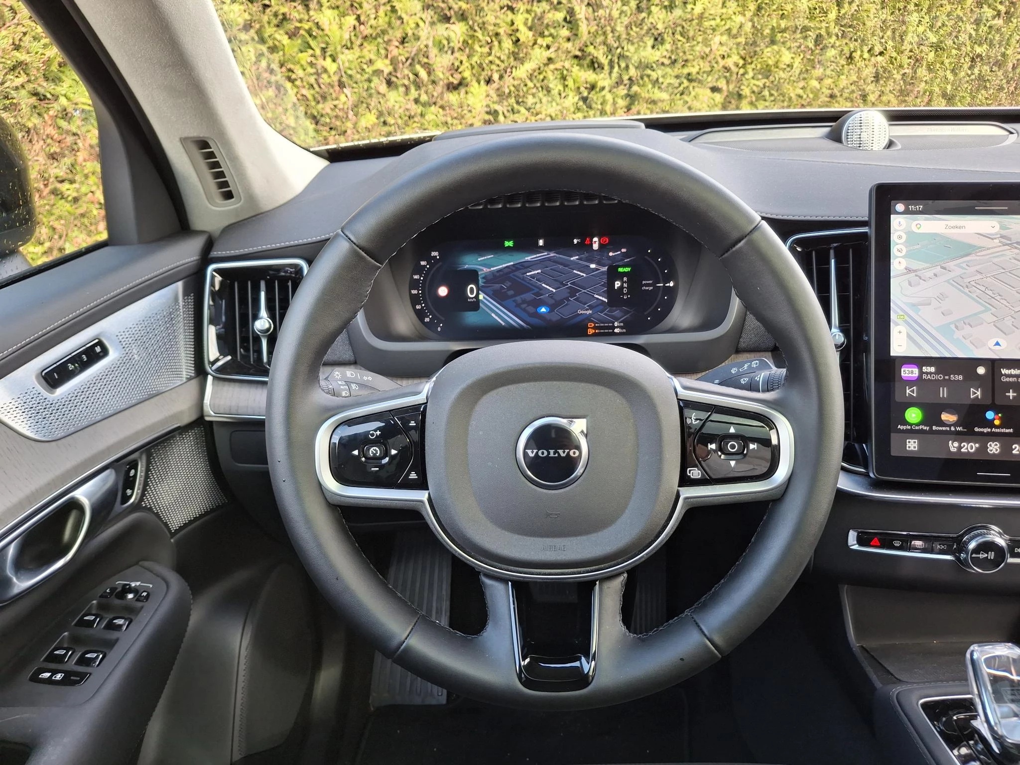 Volvo-XC90-image-36