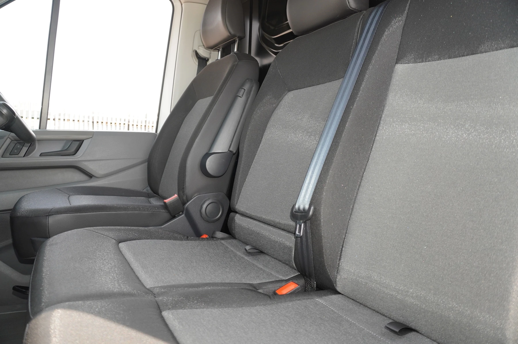 Volkswagen-Crafter-image-8