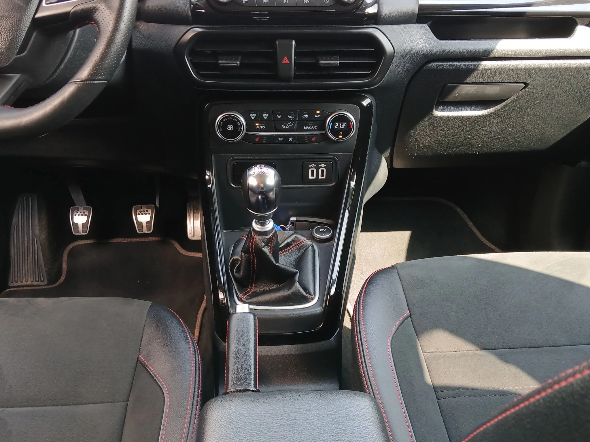 Ford-EcoSport-image-13