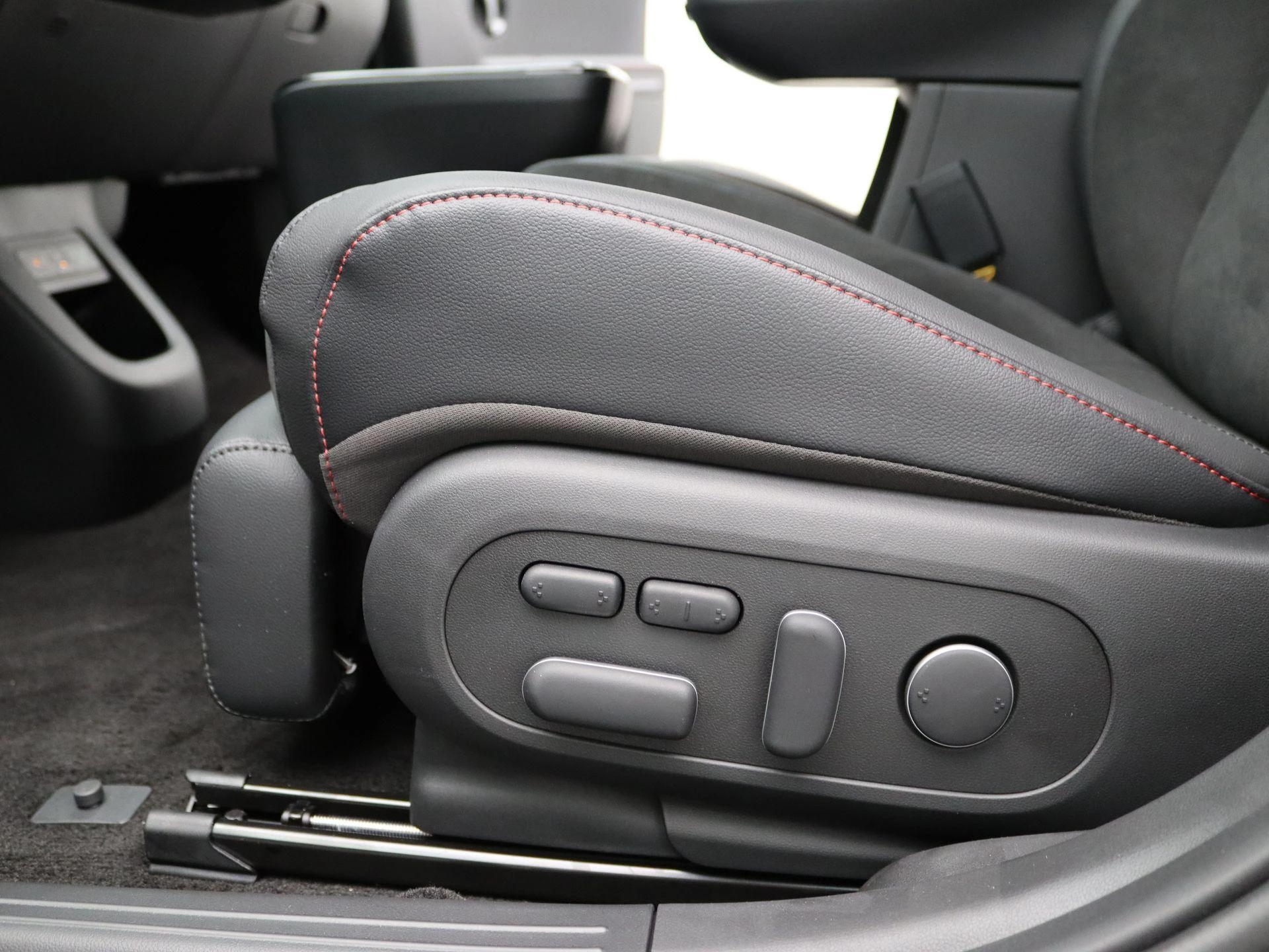 Hyundai-IONIQ 5-image-25