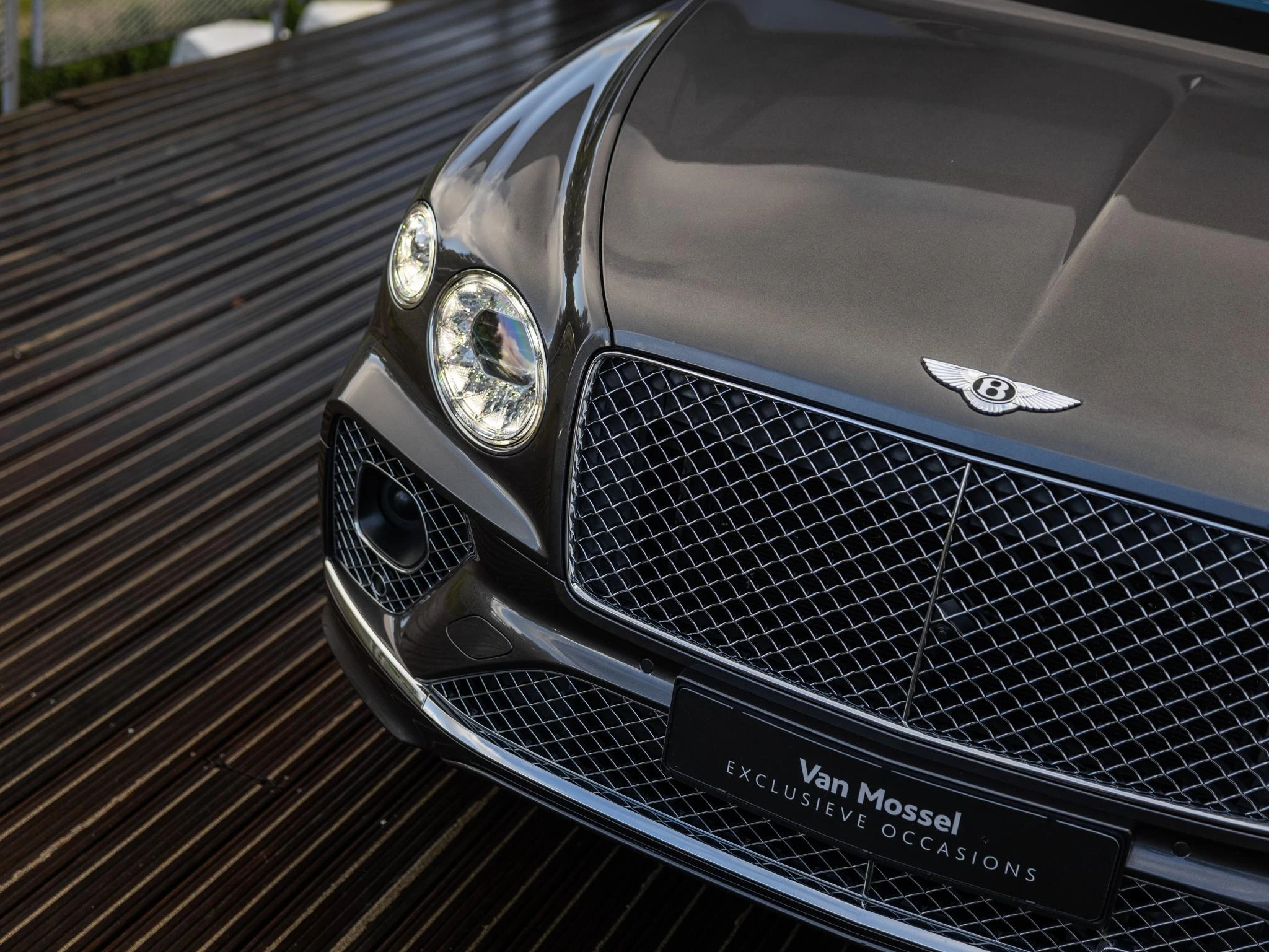 Bentley-Bentayga-image-6