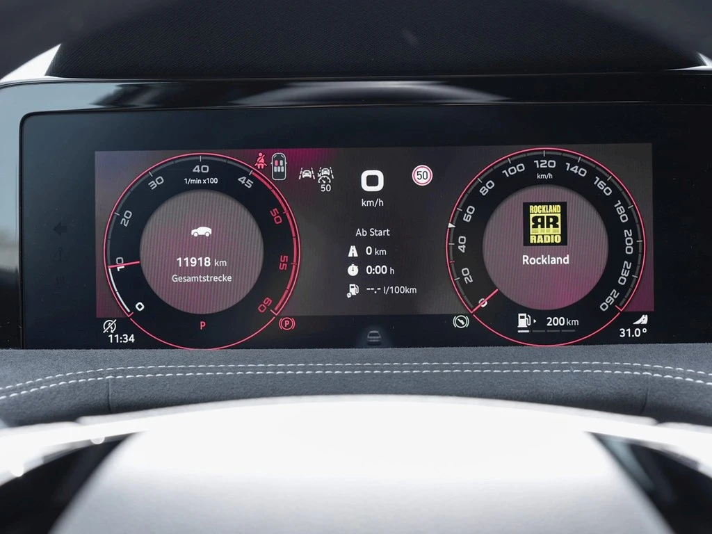 Škoda Superb Combi 2.0 TDI DSG Sportline AHK/Navi/RFK