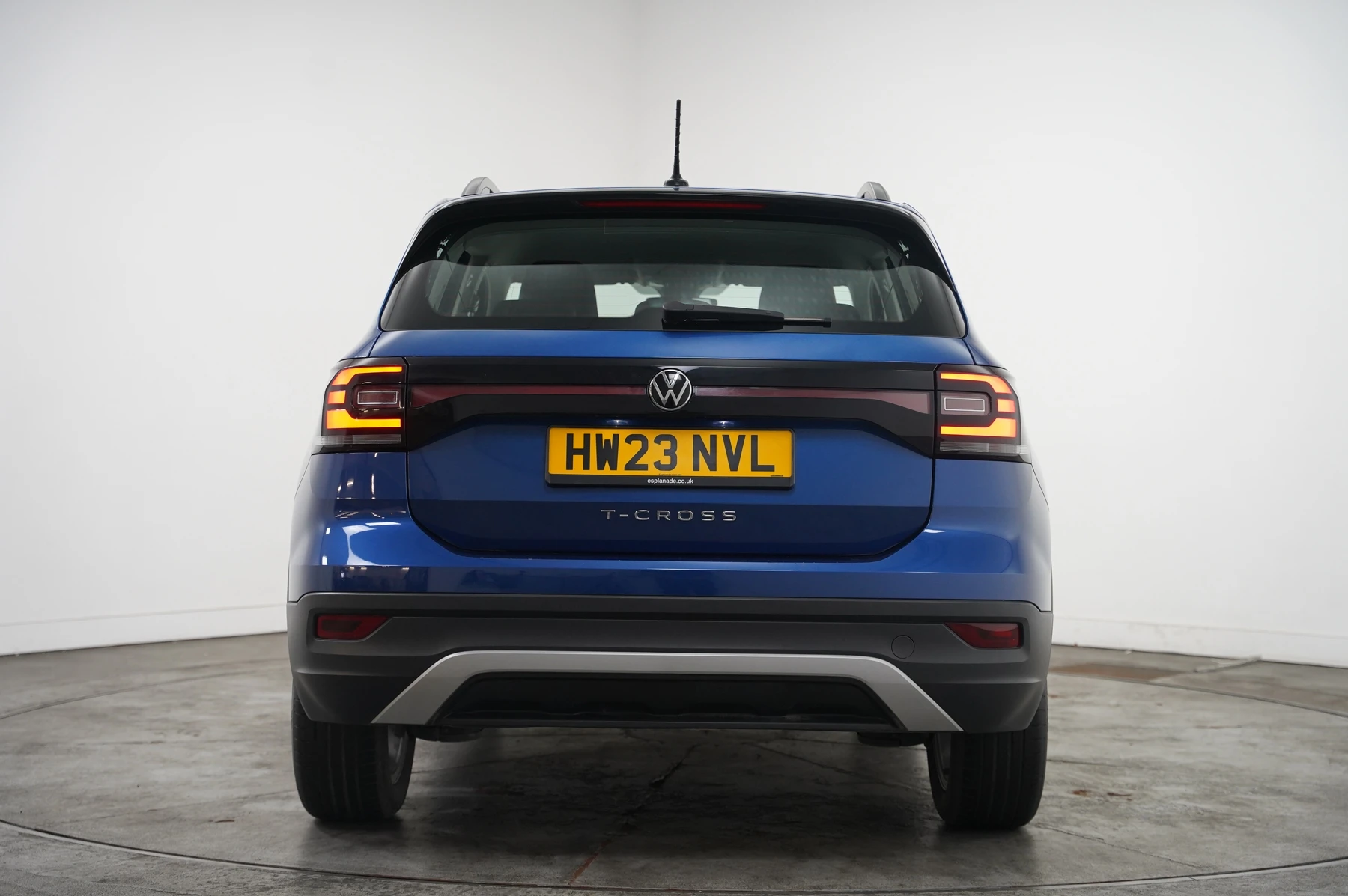 Volkswagen-T-Cross-image-13