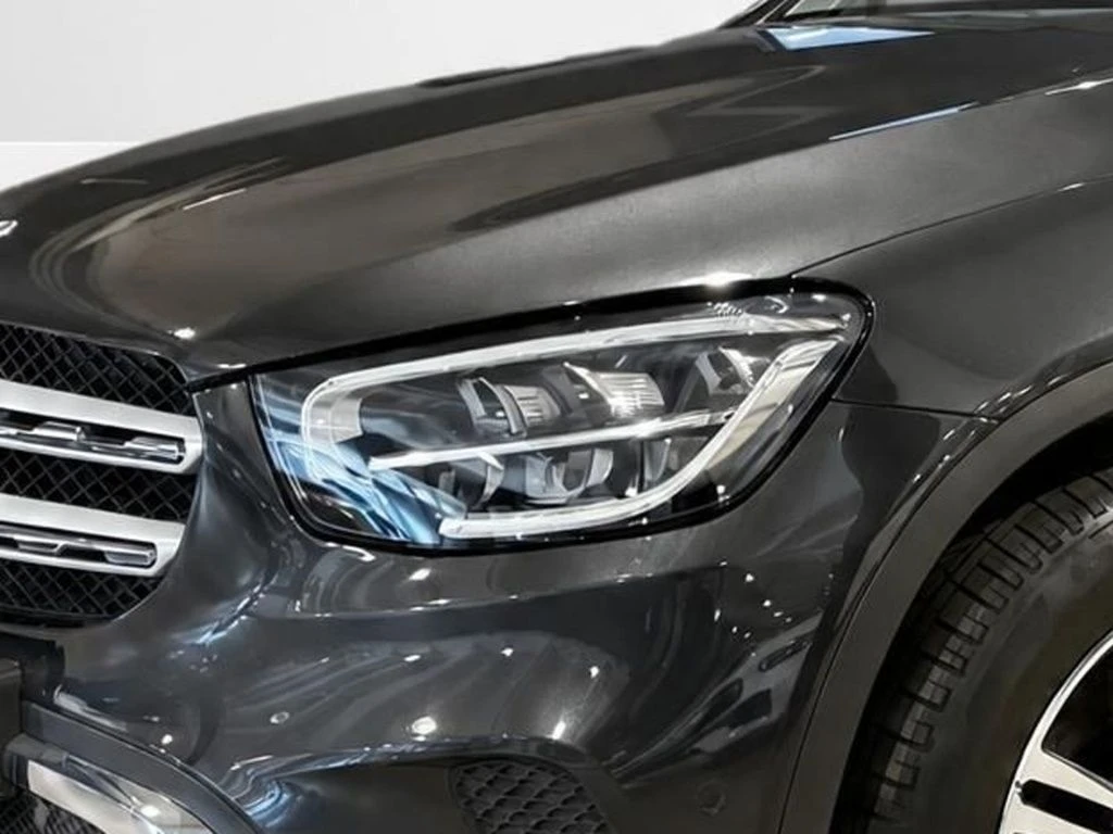 Mercedes-Benz-GLC 300 e-image-4