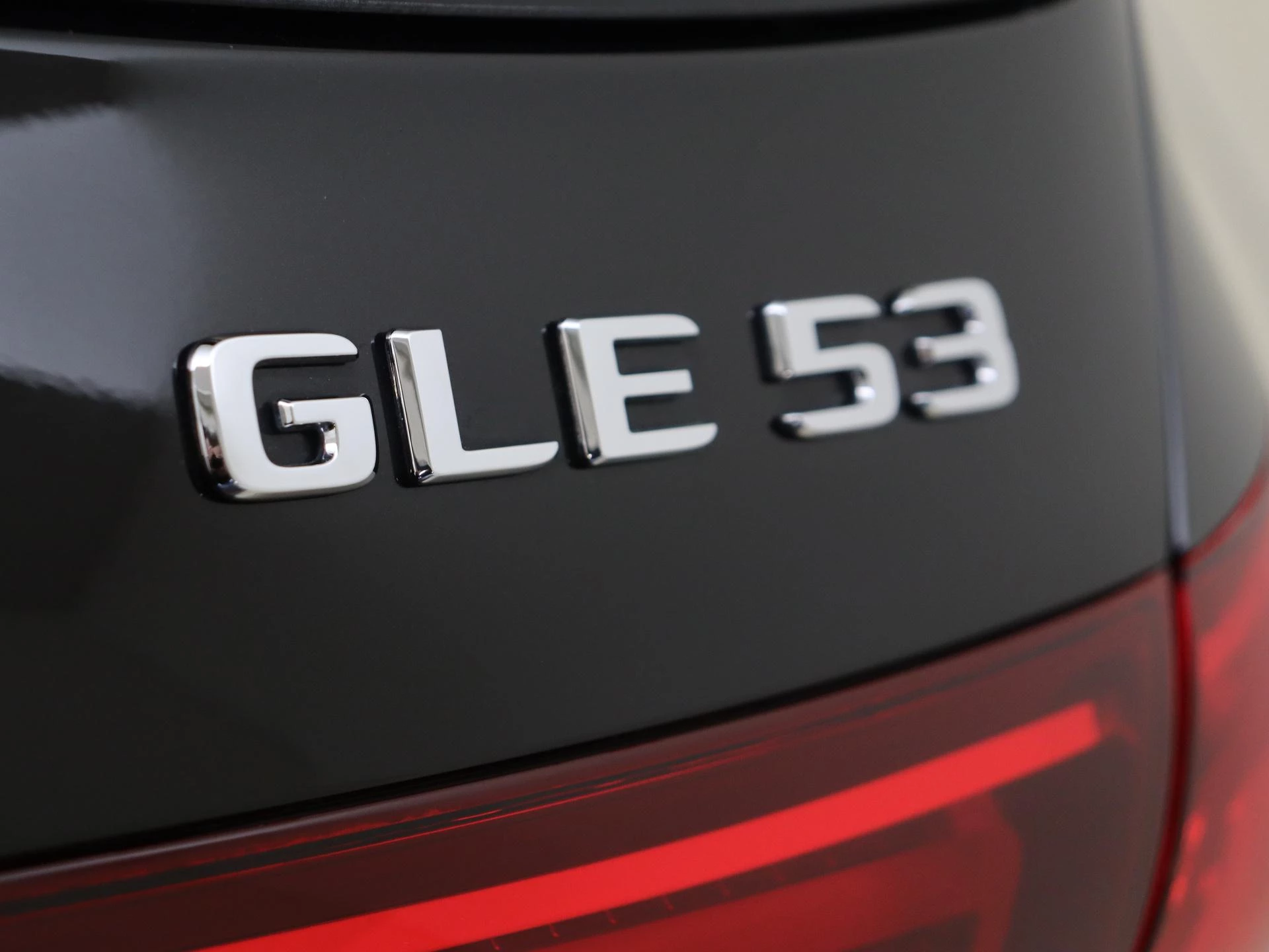 Mercedes-Benz-GLE-image-41