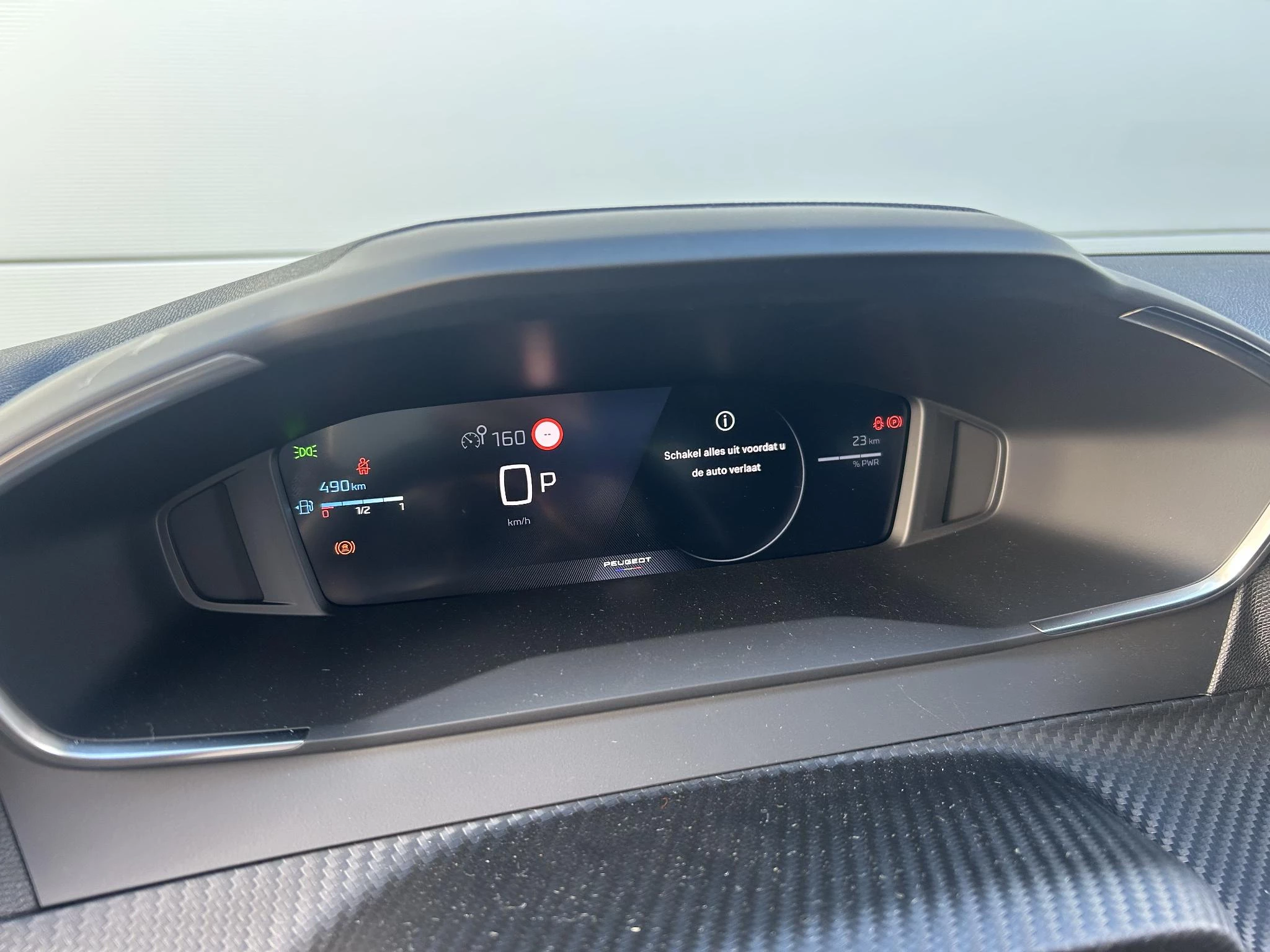 Peugeot-208-image-12