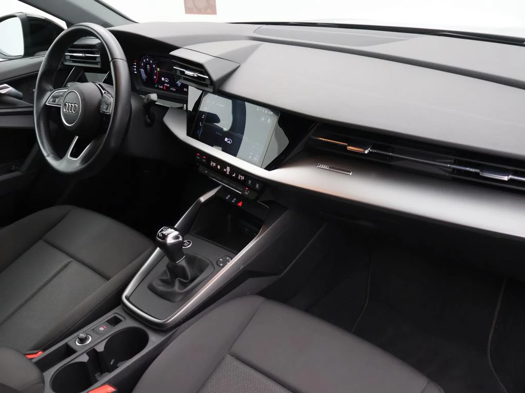 Audi A3 Sportback Audi A3 Sportback 30TFSI 110PK *VIRTUAL COCKPIT*PDC ACHTER*CRUISE*APP-CONNECT*NAVI*...*