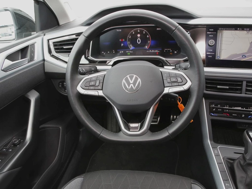 Volkswagen Polo VI 1.0 TSI DSG Goal 15"ACC LED SHZ Navi AHK