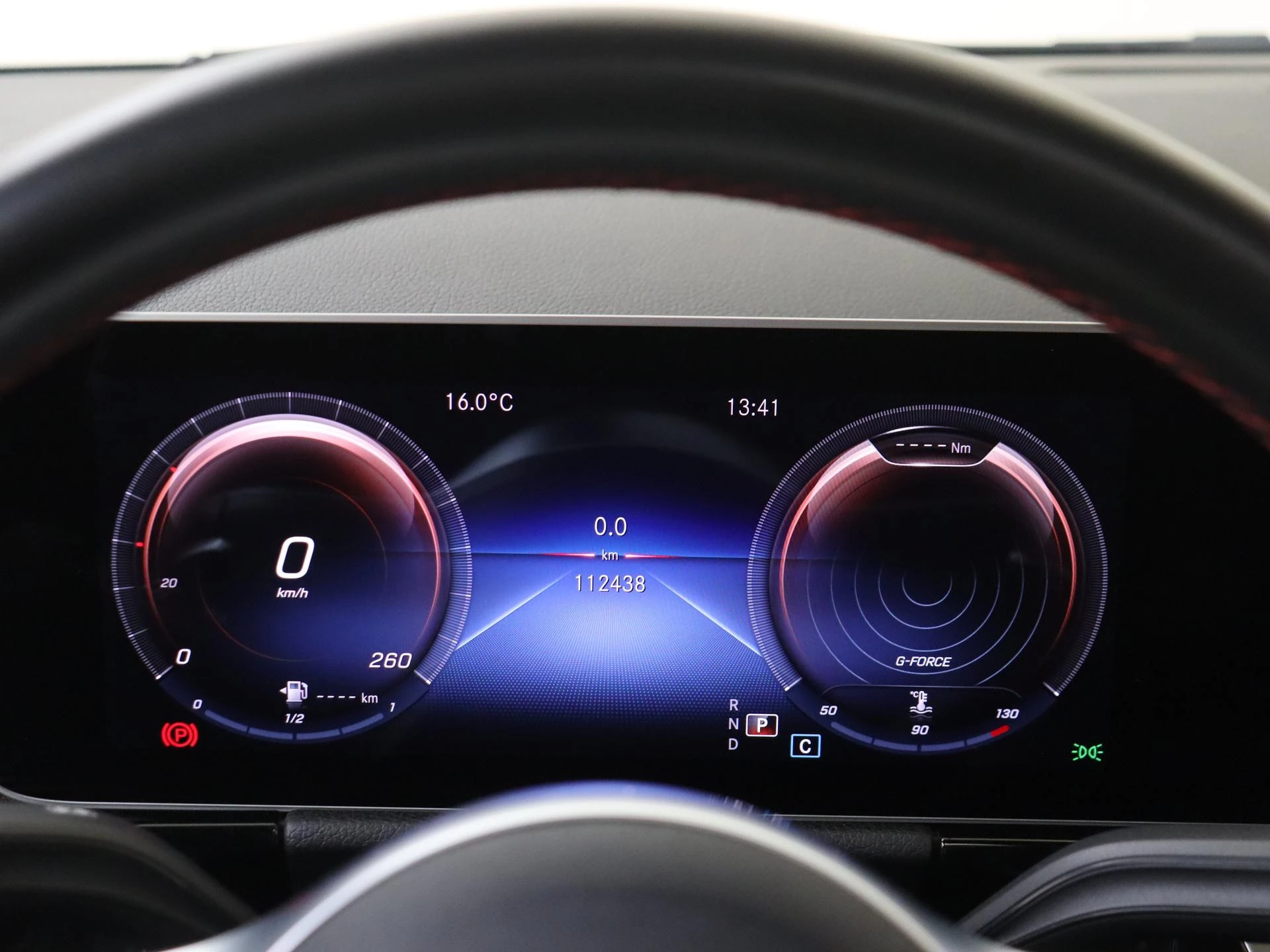 Mercedes-Benz-GLA-image-11